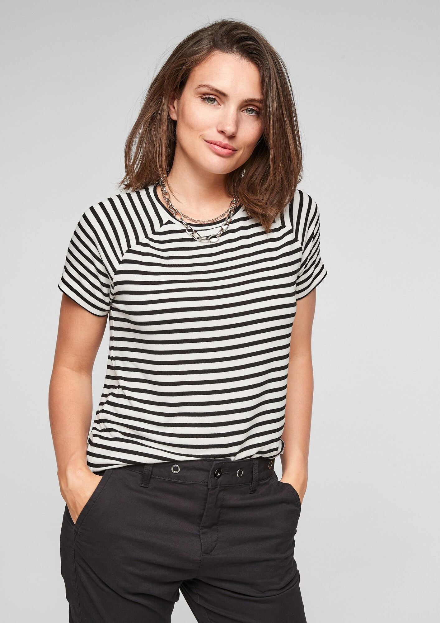 s.Oliver Tricou negru / alb - Pled.ro