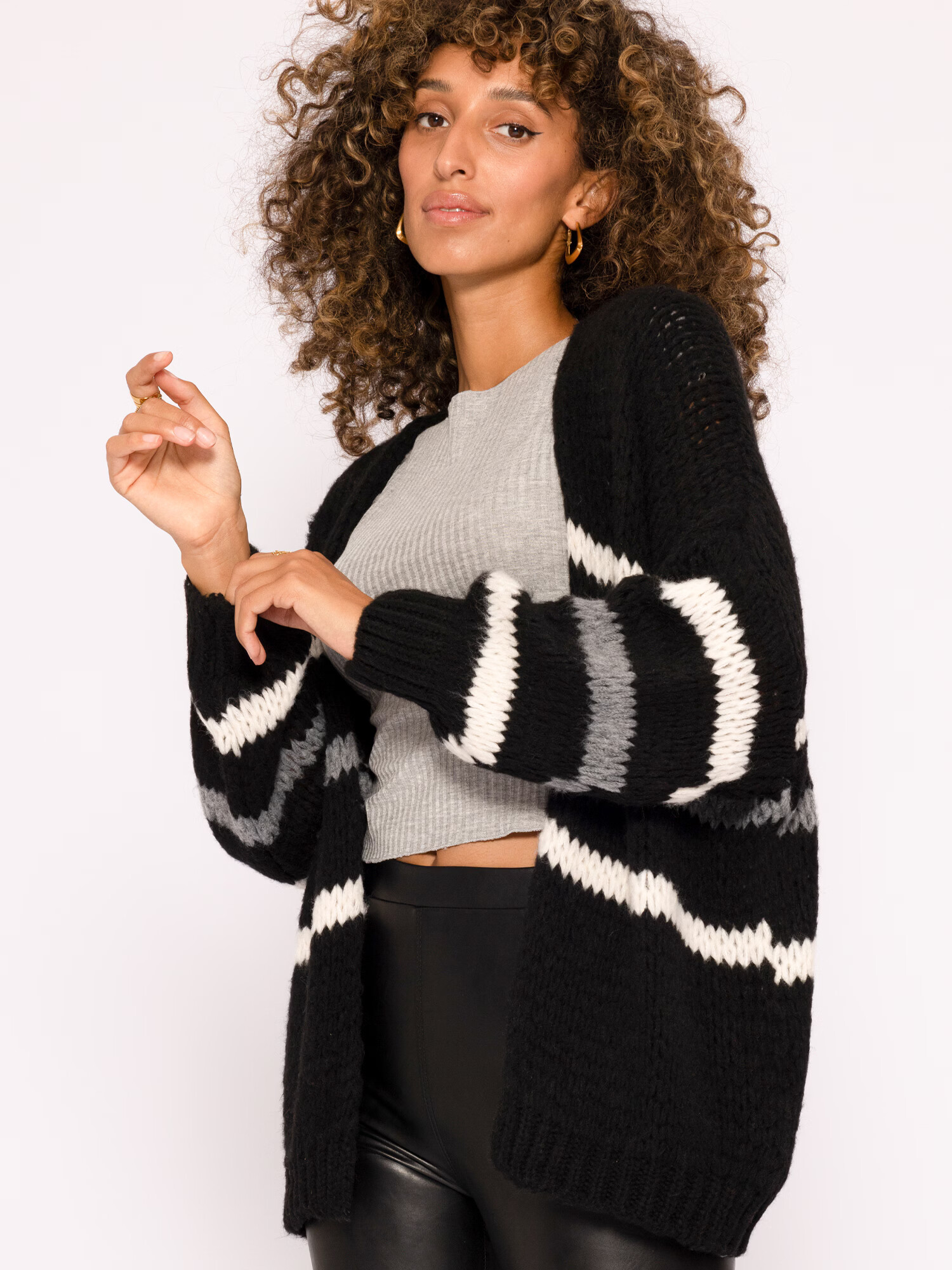 SASSYCLASSY Cardigan dimensiuni mari gri / negru / alb - Pled.ro