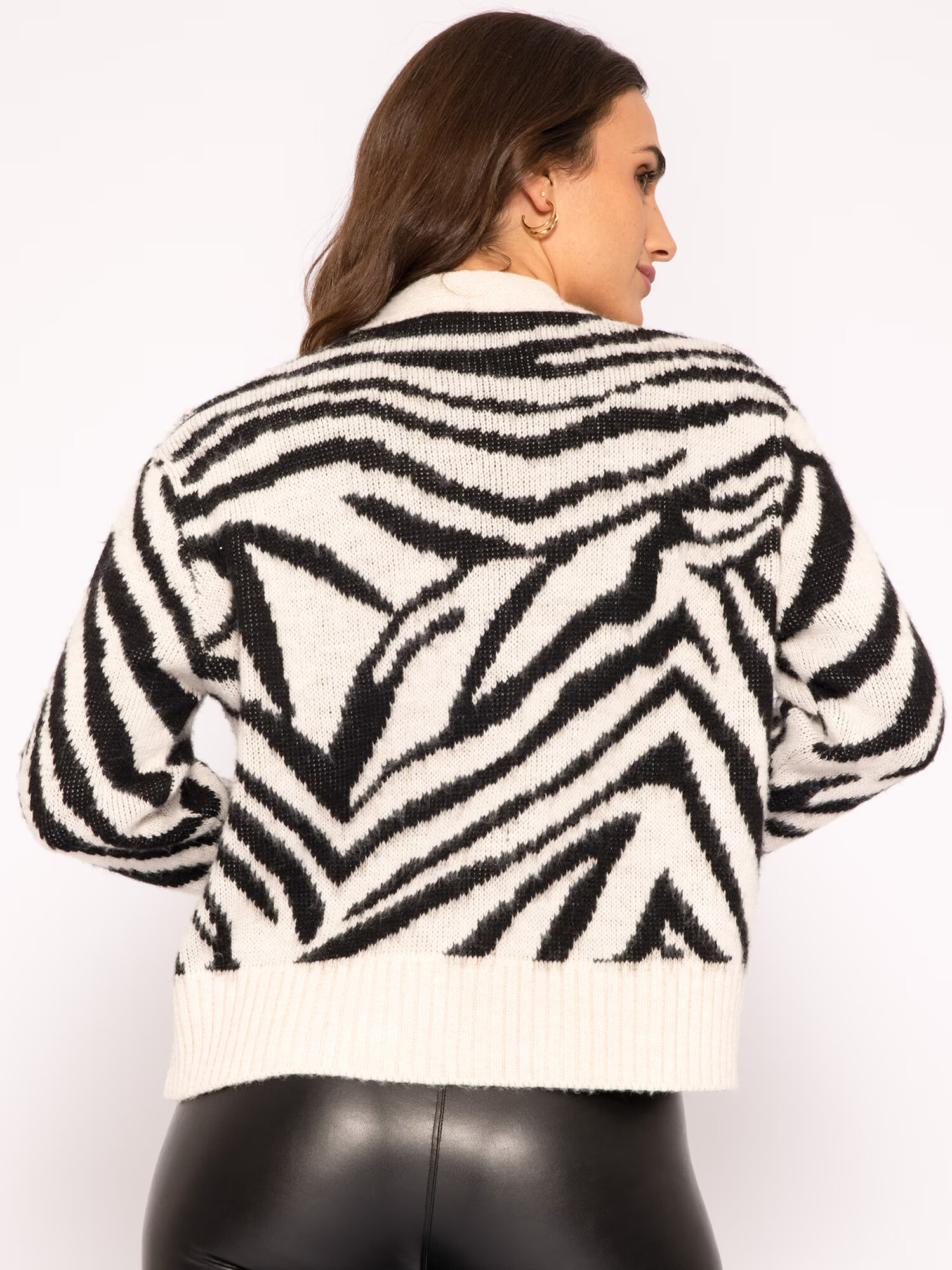 SASSYCLASSY Cardigan dimensiuni mari negru / alb - Pled.ro