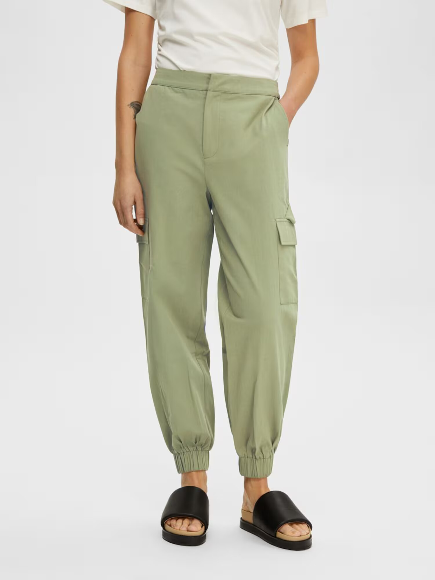 SELECTED FEMME Pantaloni cu buzunare 'Cille' verde - Pled.ro