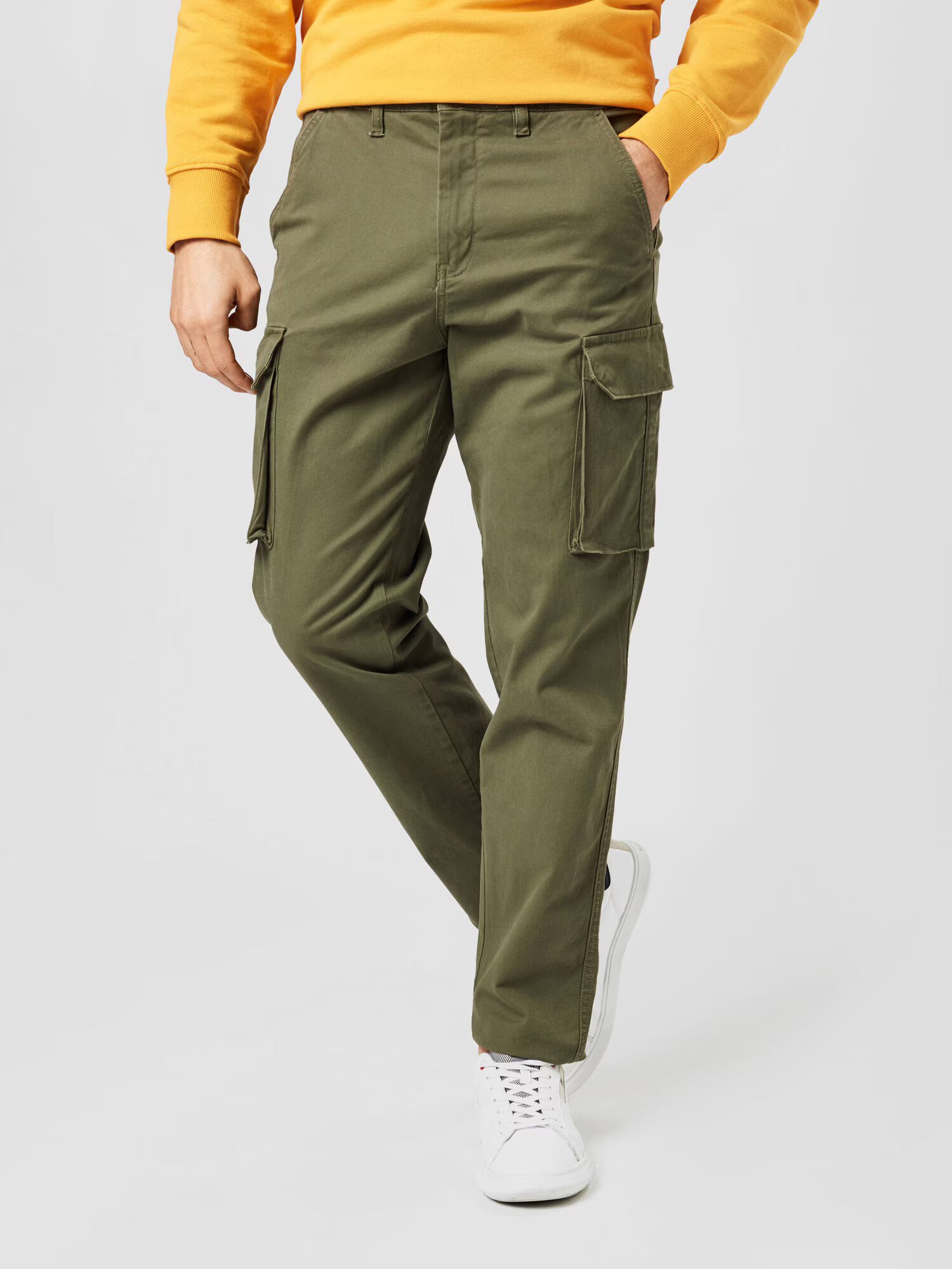 SELECTED HOMME Pantaloni oliv - Pled.ro