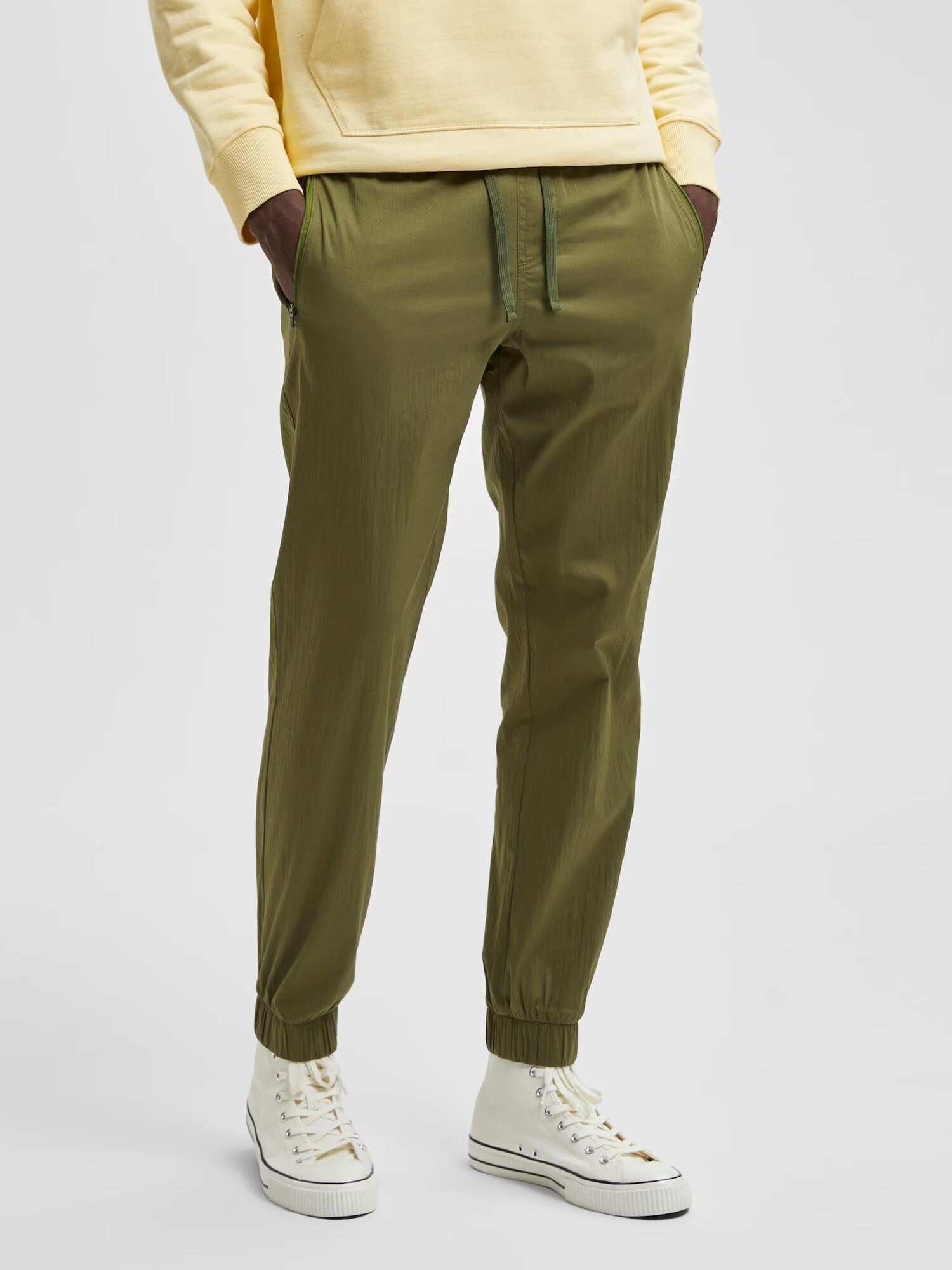 SELECTED HOMME Pantaloni oliv - Pled.ro