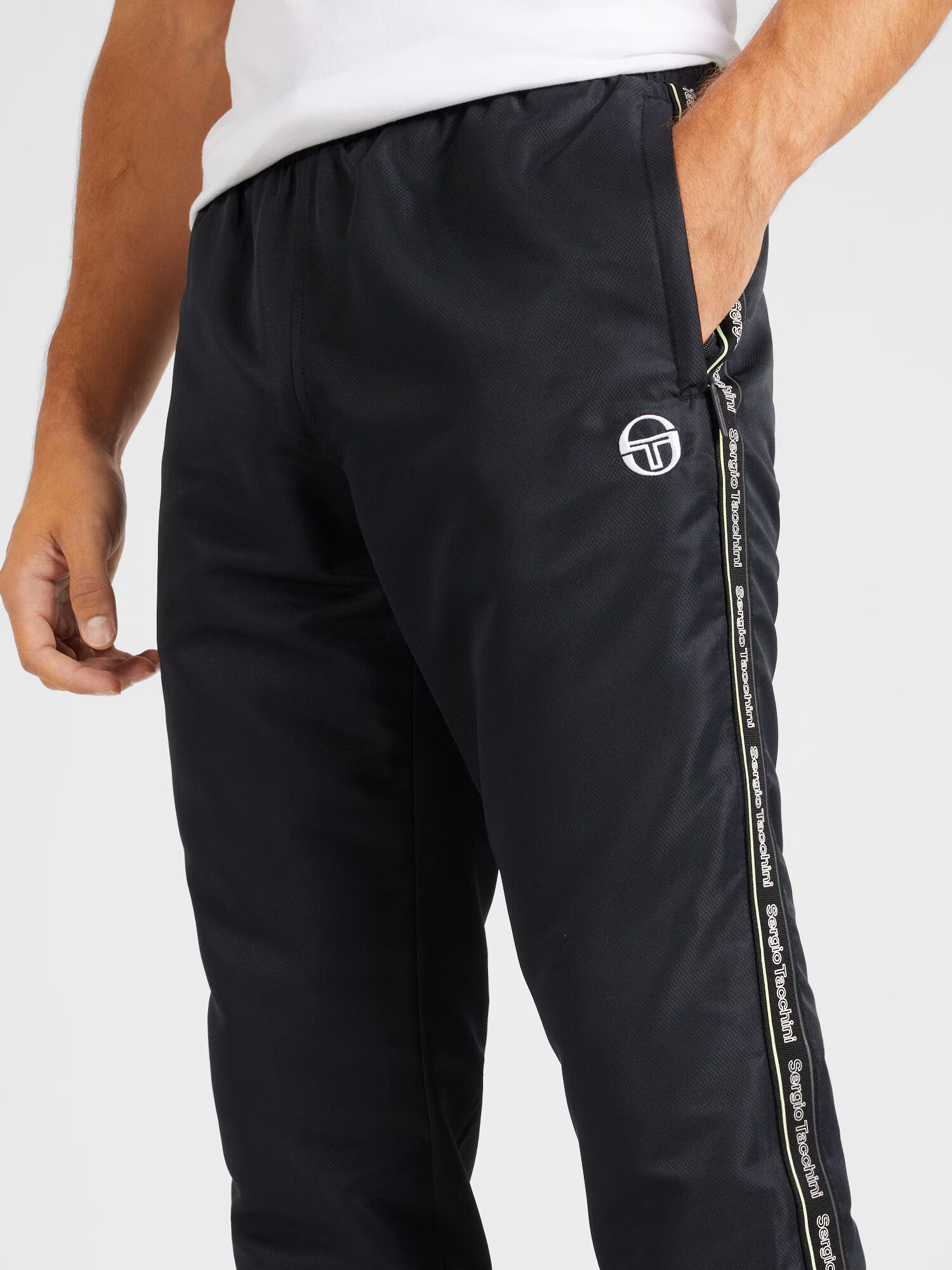 Sergio Tacchini Pantaloni sport 'MIDDAY' negru / alb - Pled.ro