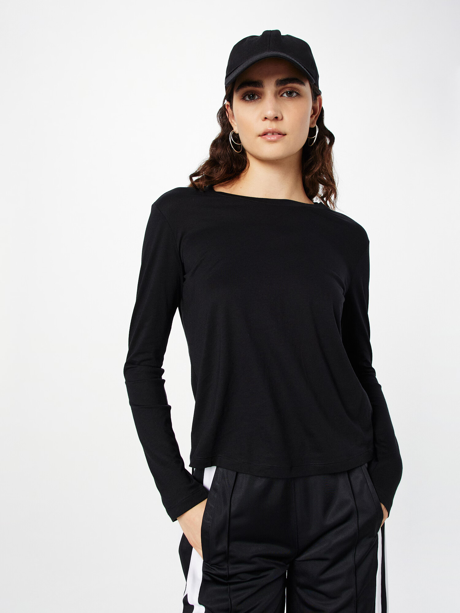 Sisley Tricou negru - Pled.ro