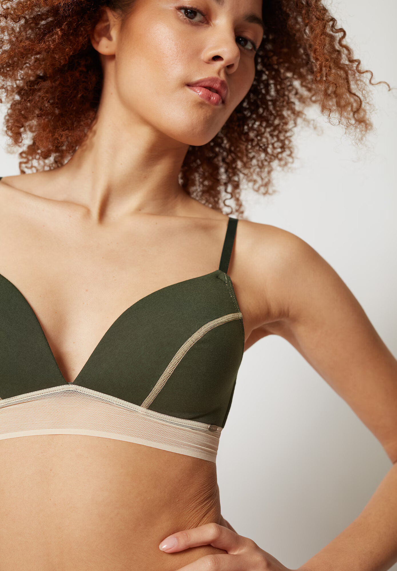 Skiny Sutien ecru / verde - Pled.ro