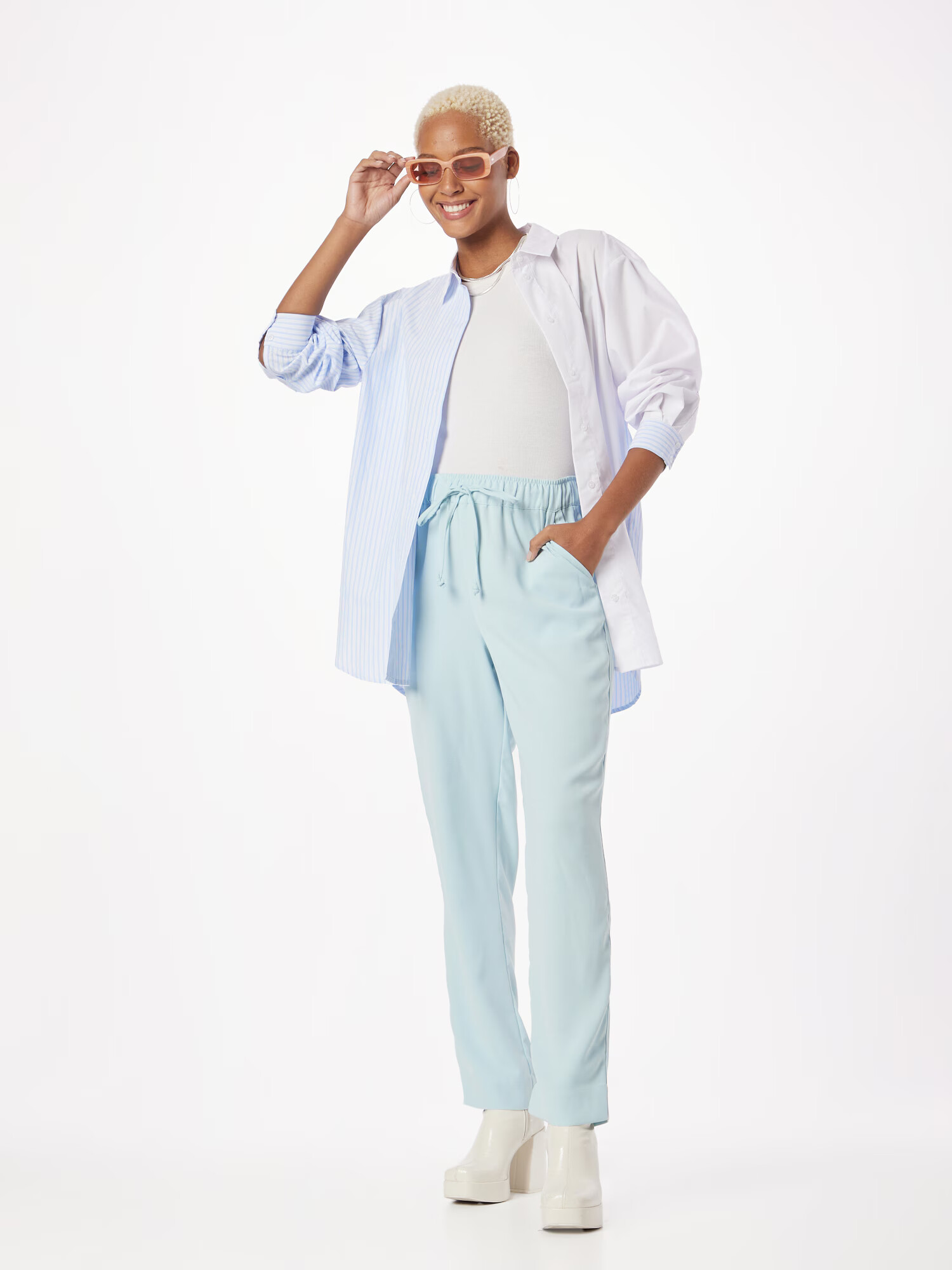 SOAKED IN LUXURY Pantaloni 'Shirley' azur - Pled.ro