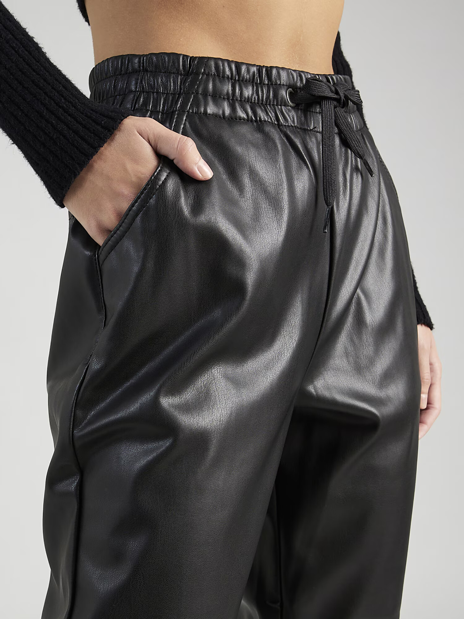 Soccx Pantaloni negru - Pled.ro