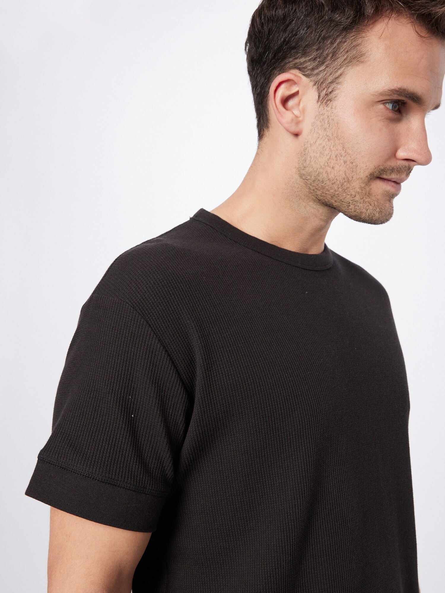 !Solid Tricou 'Doug' negru - Pled.ro