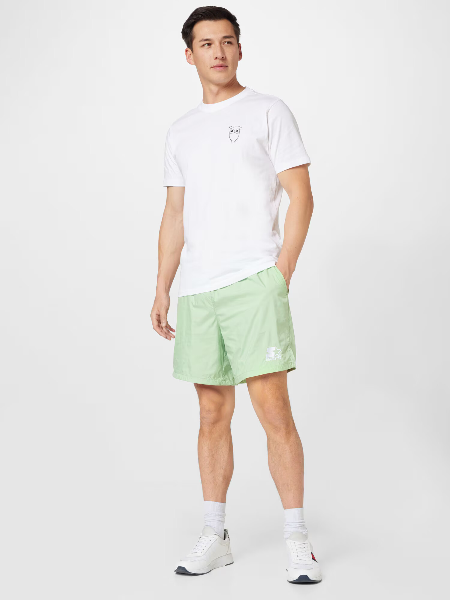 Starter Black Label Pantaloni verde pastel / alb - Pled.ro