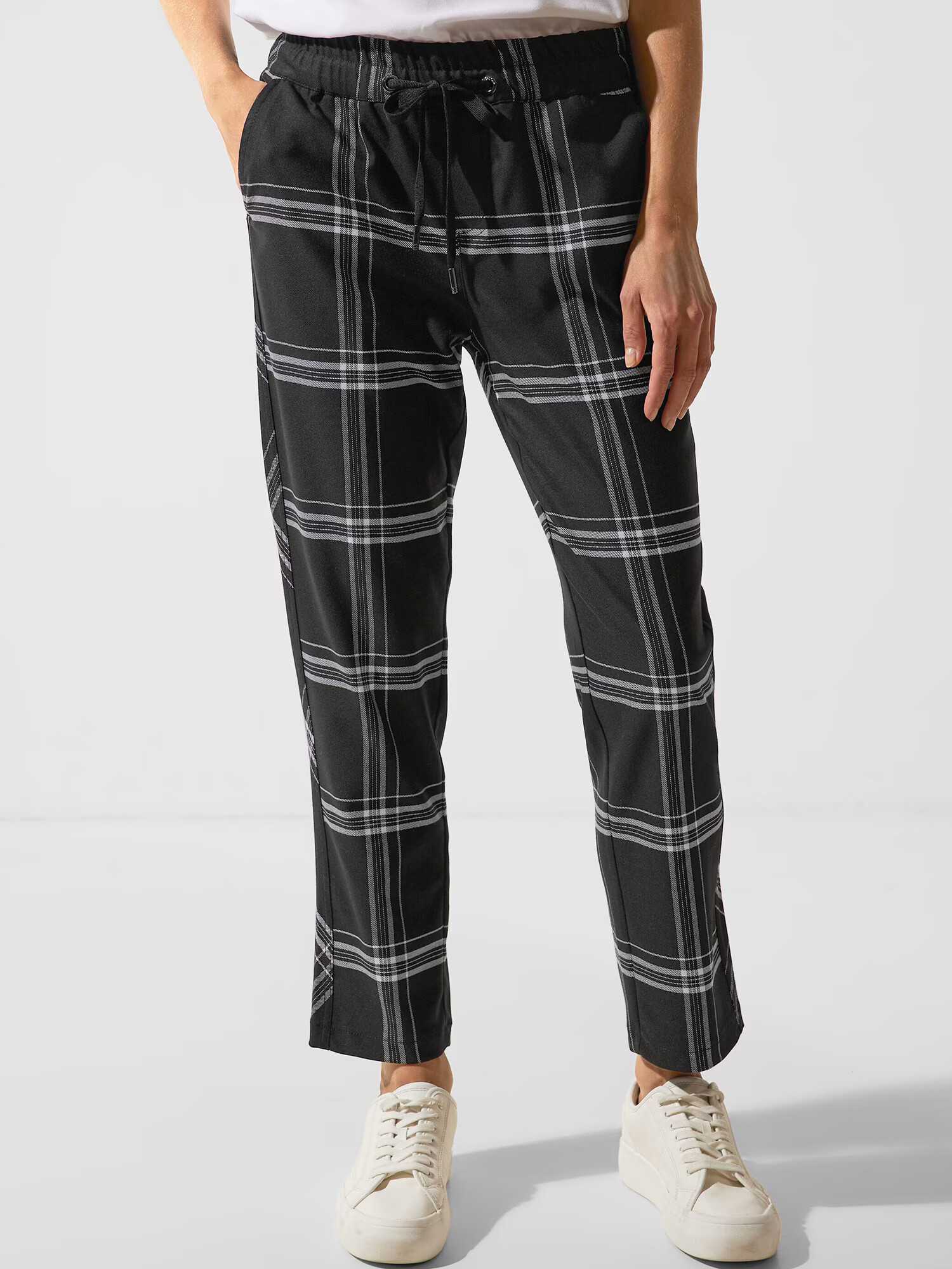 STREET ONE Pantaloni negru / alb - Pled.ro