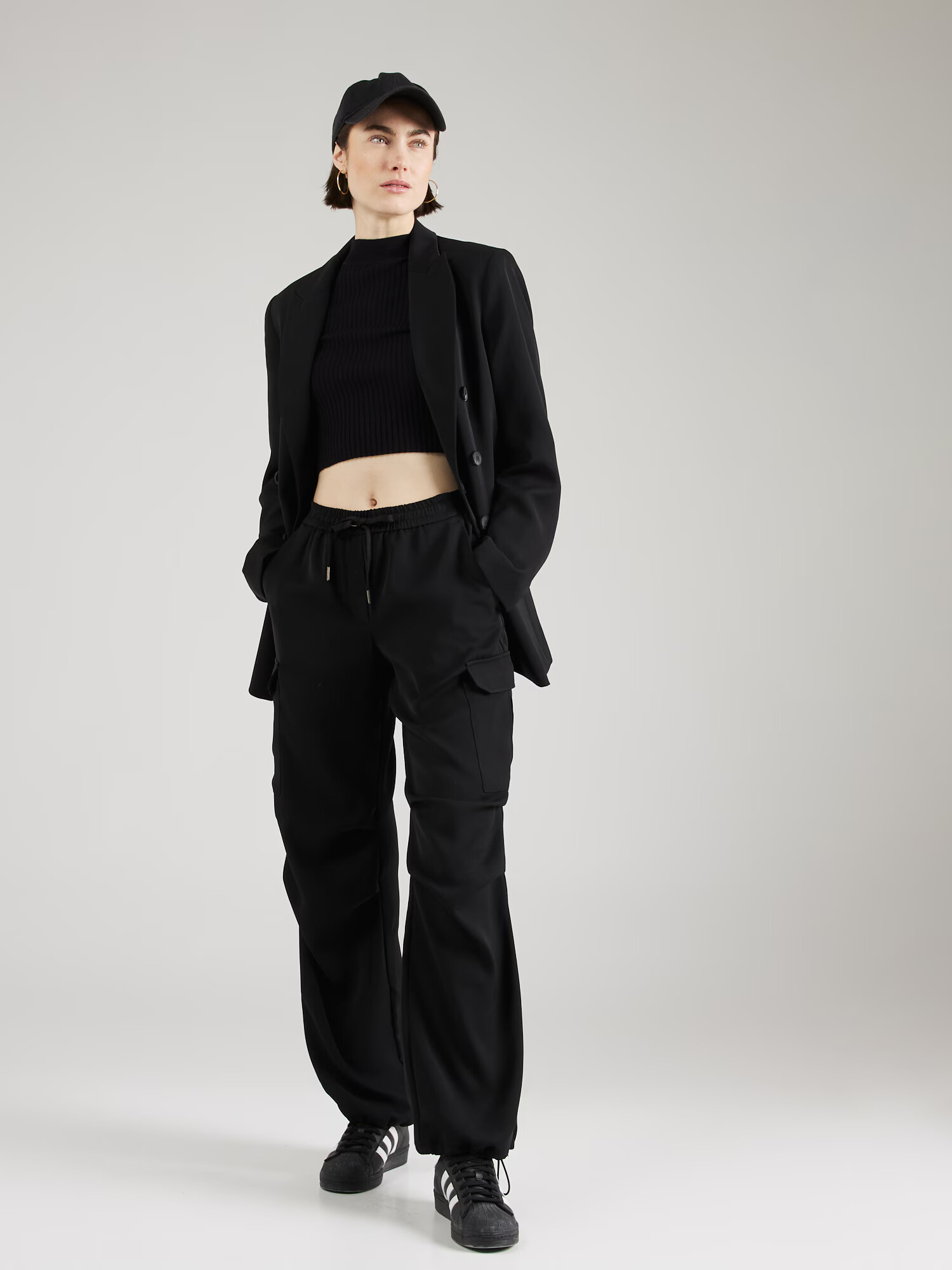 Summum Pantaloni cu buzunare 'Fluid' negru - Pled.ro