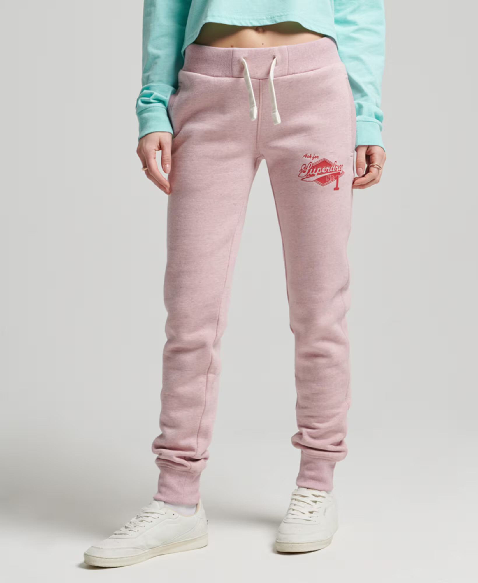 Superdry Pantaloni 'Collegiate ' roz deschis / roșu / alb - Pled.ro