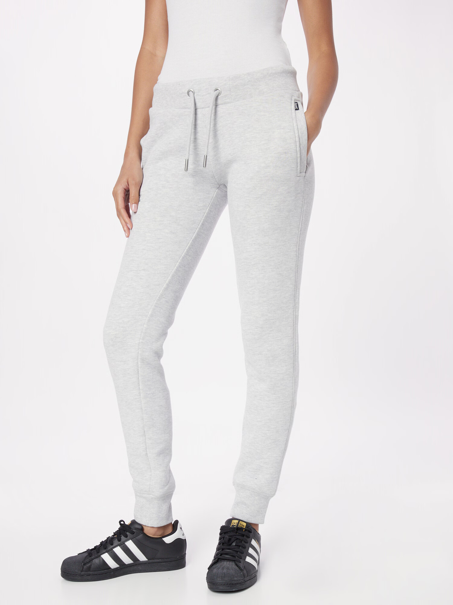 Superdry Pantaloni 'Essential' gri deschis - Pled.ro