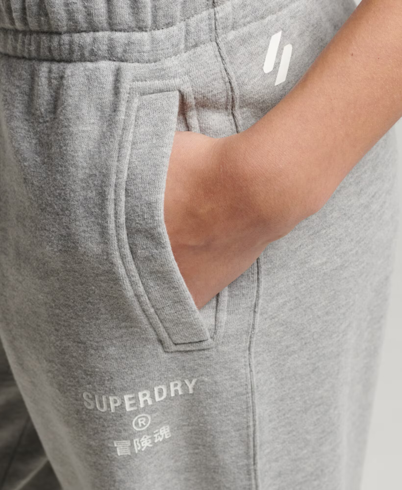 Superdry Pantaloni gri amestecat / alb - Pled.ro