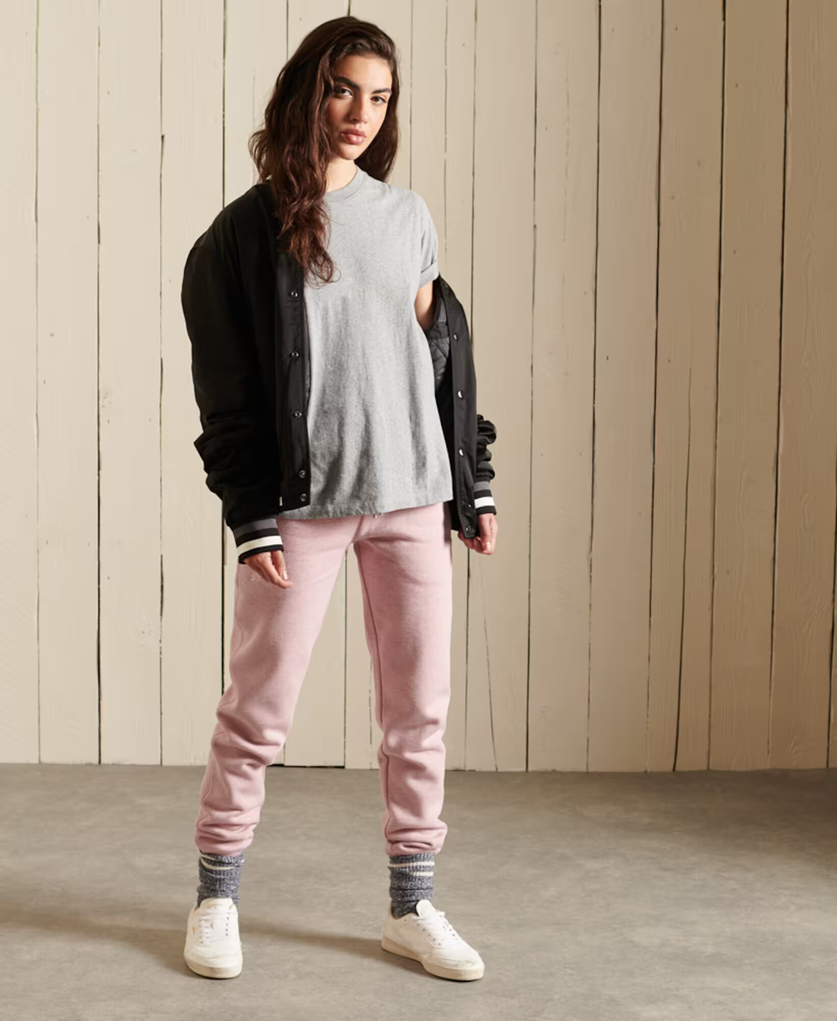 Superdry Pantaloni roz - Pled.ro