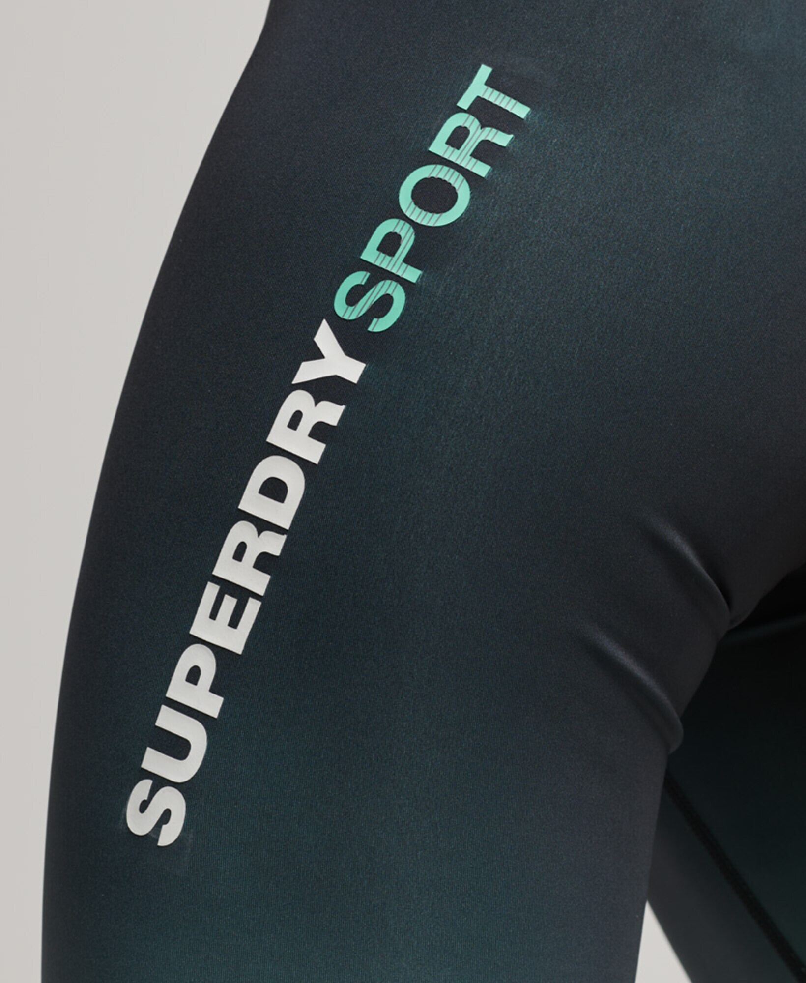 Superdry Pantaloni sport 'Training Essential' albastru / alb - Pled.ro