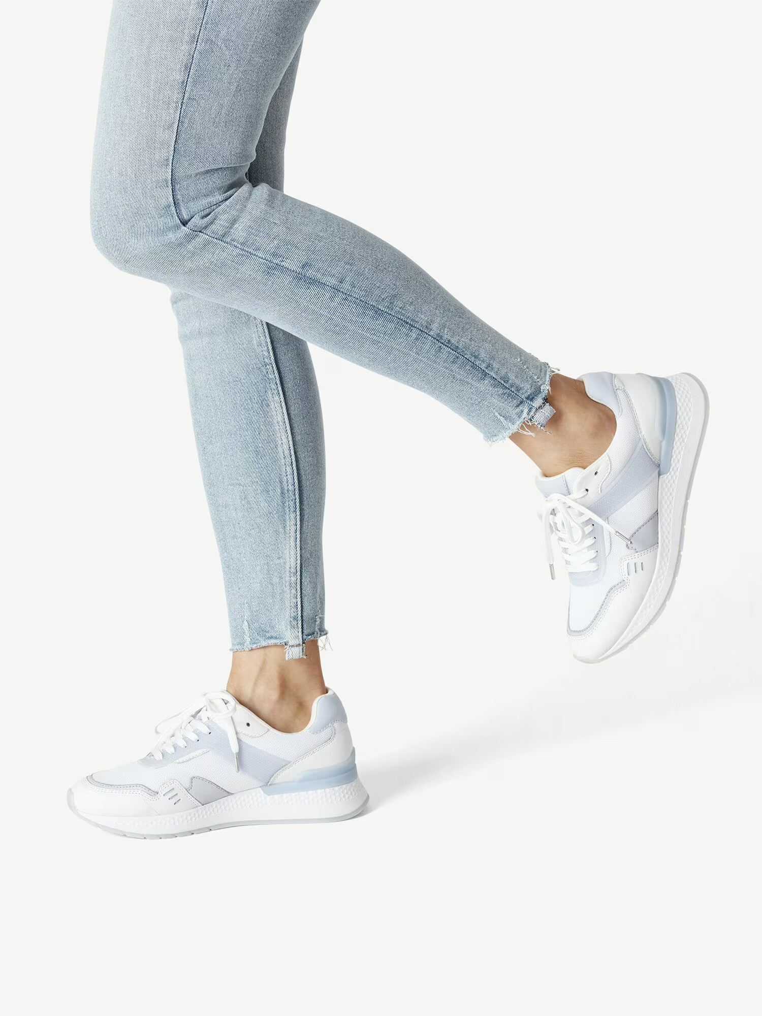 Tamaris Fashletics Sneaker low mov pastel / alb - Pled.ro