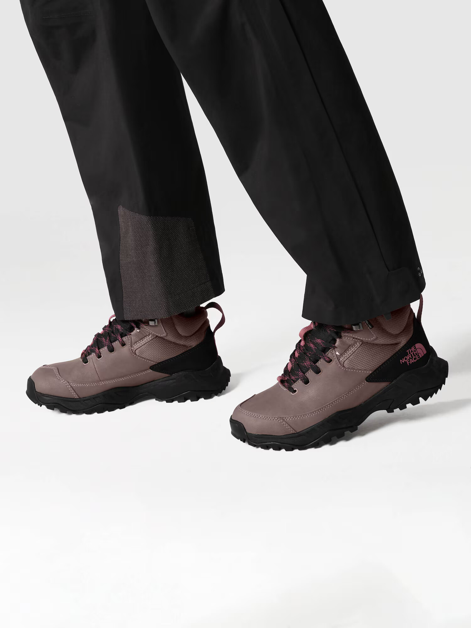 THE NORTH FACE Botine roz pudră / roz pal / negru - Pled.ro