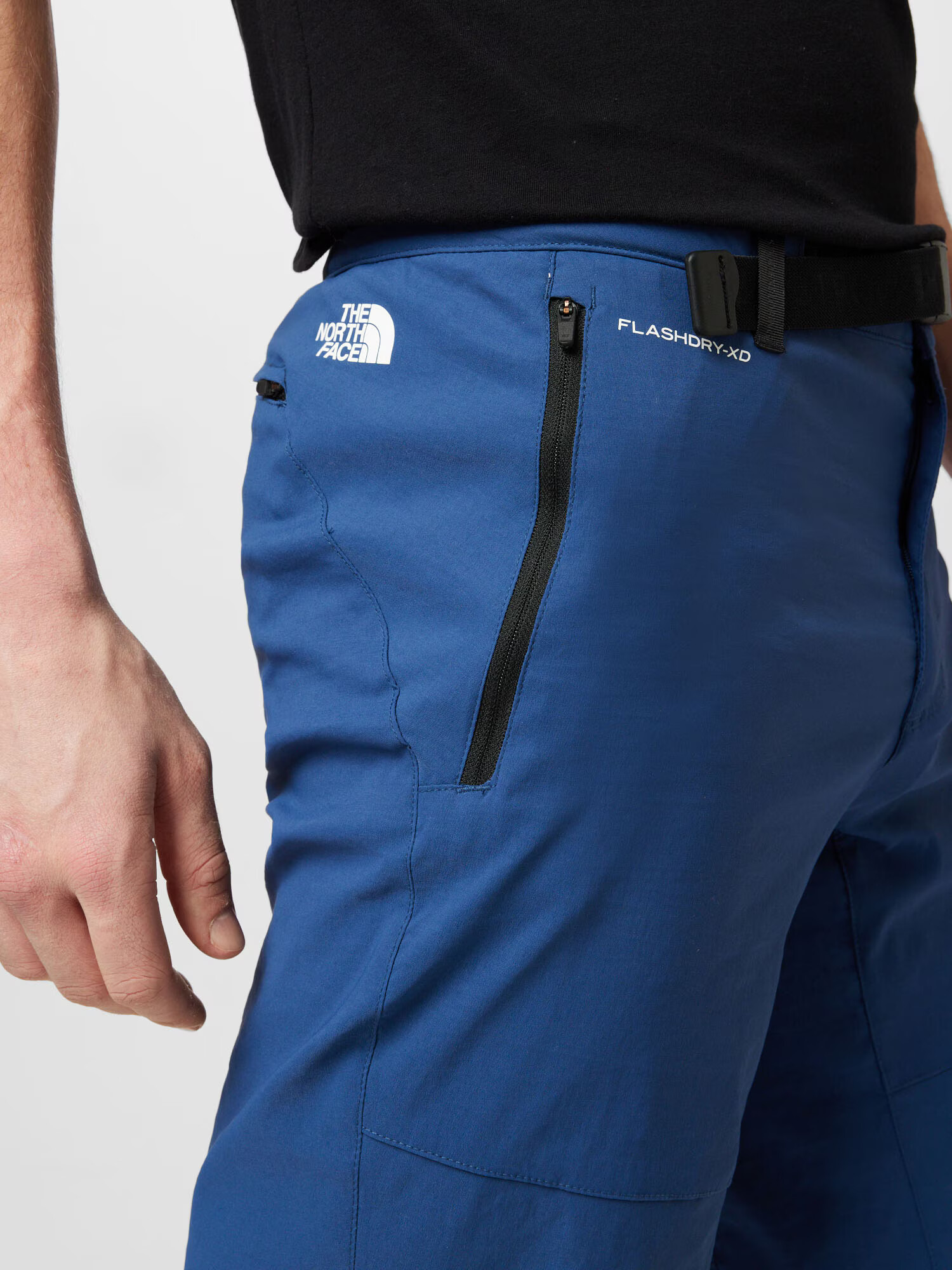 THE NORTH FACE Pantaloni sport albastru / alb - Pled.ro