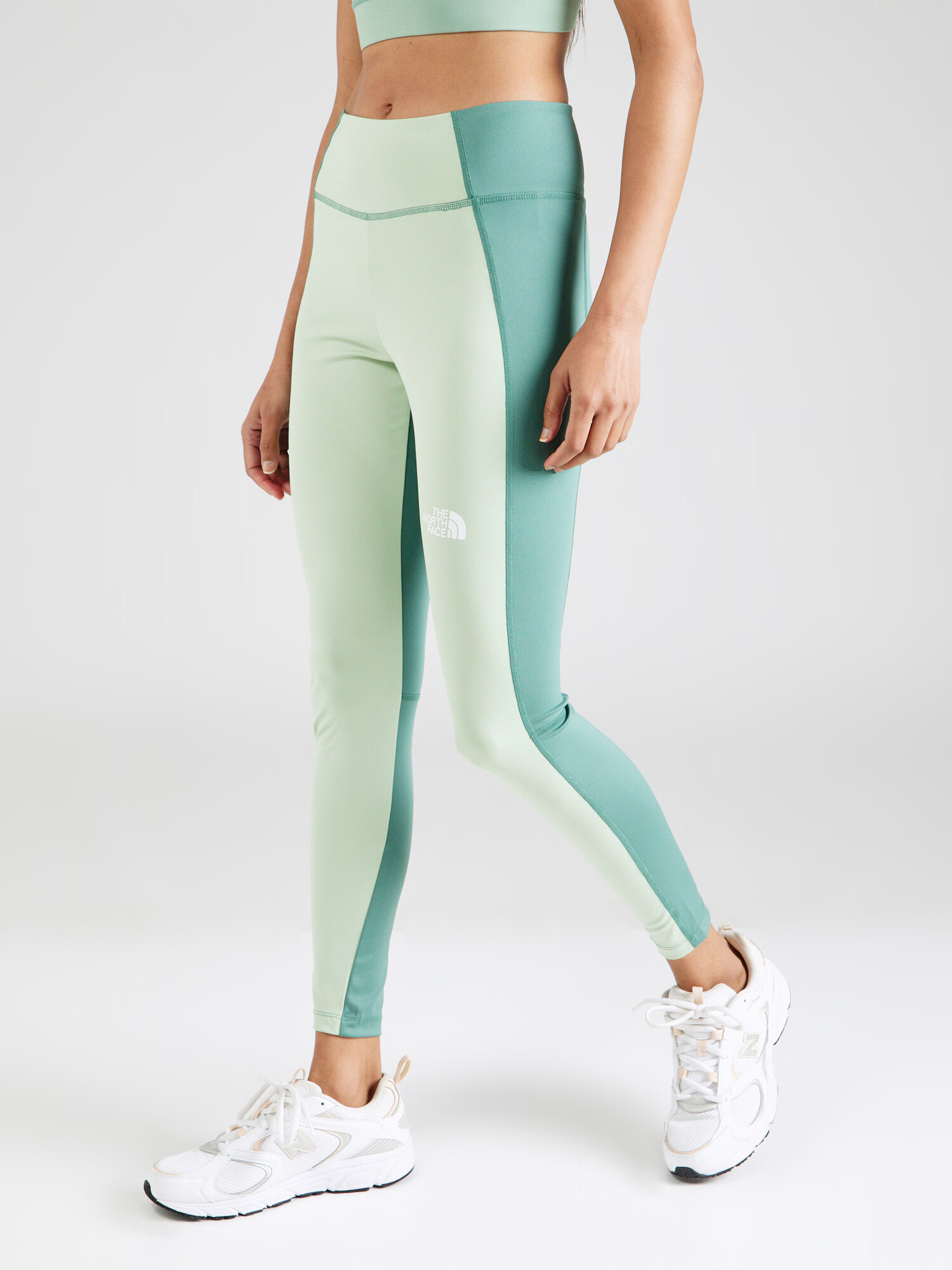 THE NORTH FACE Pantaloni sport verde / verde pastel / alb - Pled.ro