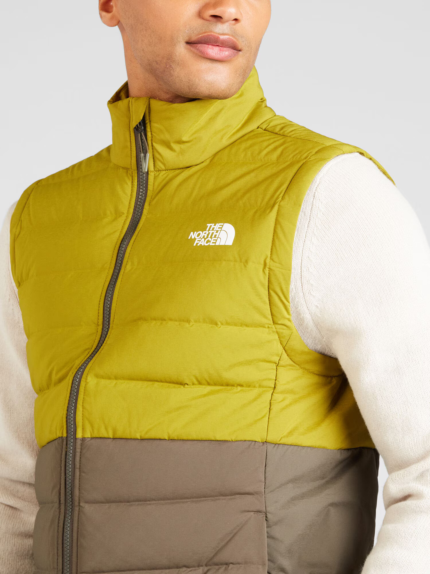 THE NORTH FACE Vestă sport oliv / verde stuf / alb - Pled.ro