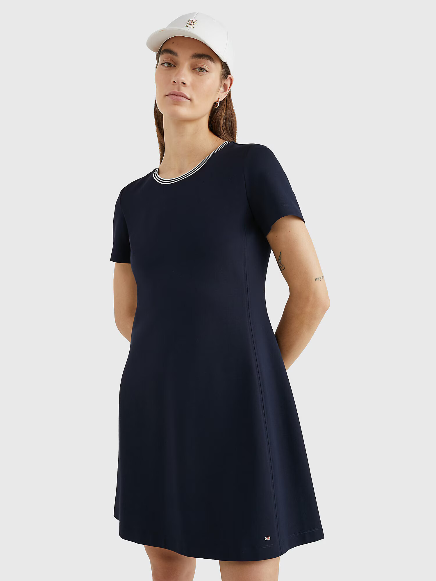 TOMMY HILFIGER Rochie bleumarin / sângeriu / alb - Pled.ro