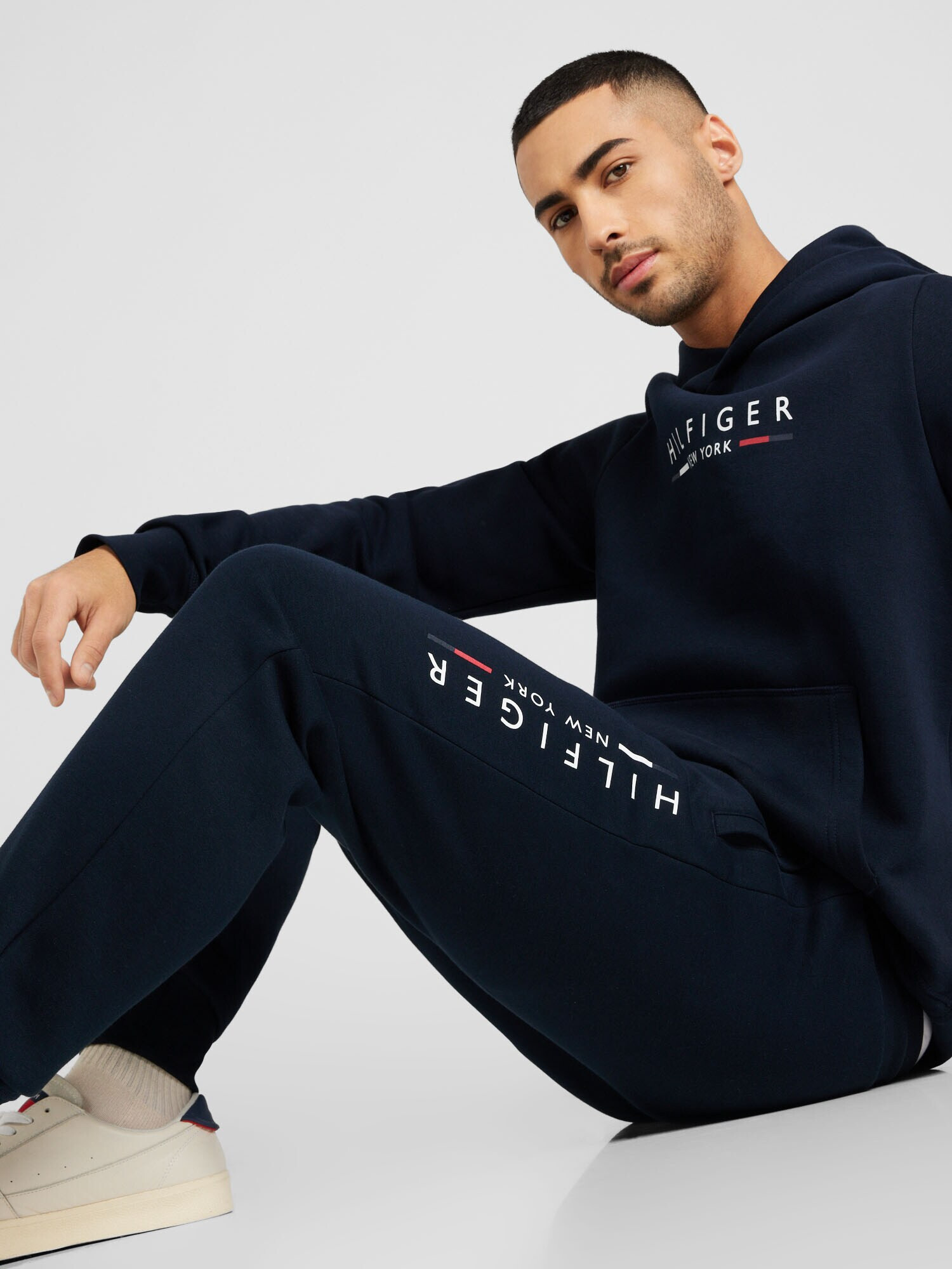 TOMMY HILFIGER Trening albastru marin / roșu / alb - Pled.ro