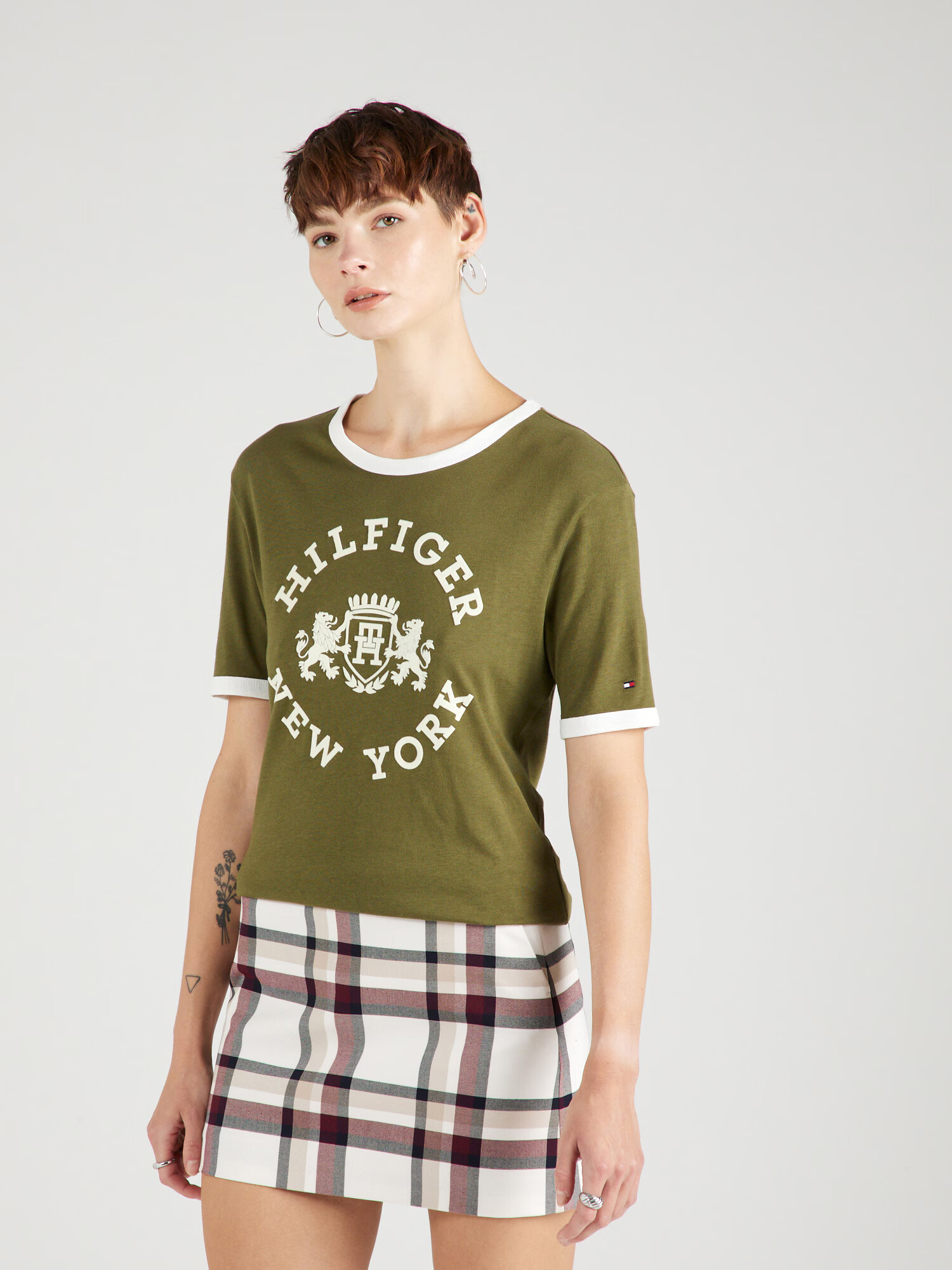 TOMMY HILFIGER Tricou oliv / alb - Pled.ro