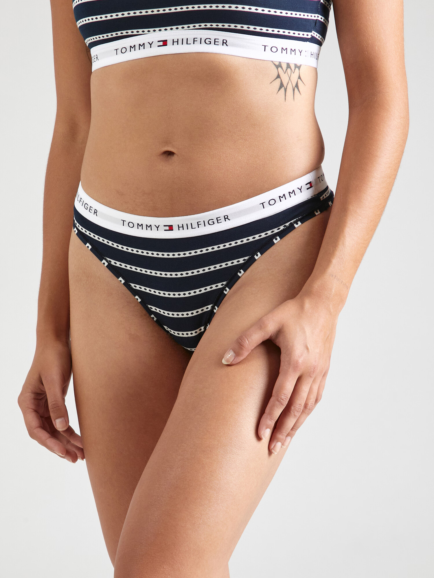 Tommy Hilfiger Underwear Tanga bleumarin / roșu / alb - Pled.ro