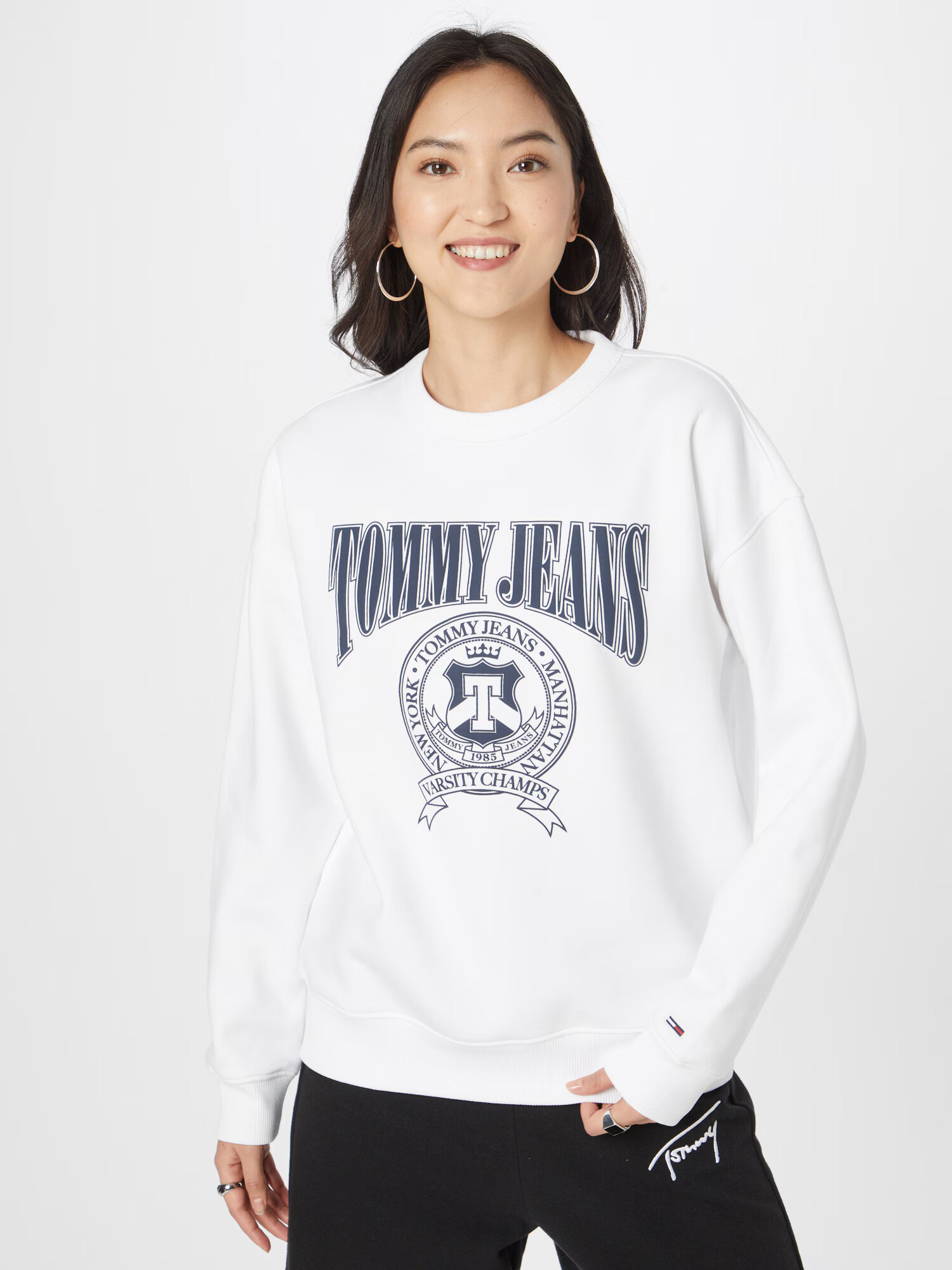 Tommy Jeans Bluză de molton bleumarin / roși aprins / alb - Pled.ro