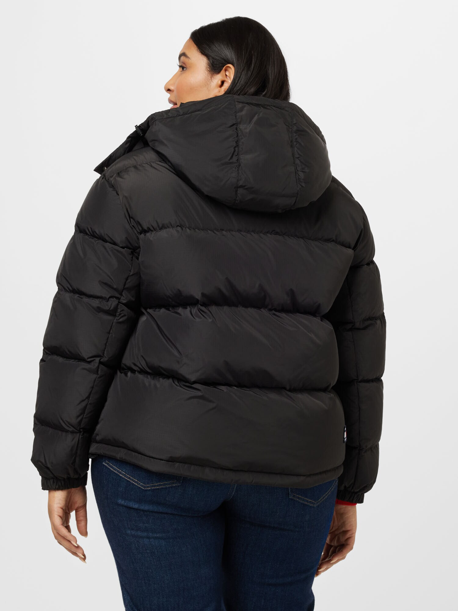 Tommy Jeans Curve Geacă de iarnă 'Alaska' bleumarin / roșu / negru / alb - Pled.ro