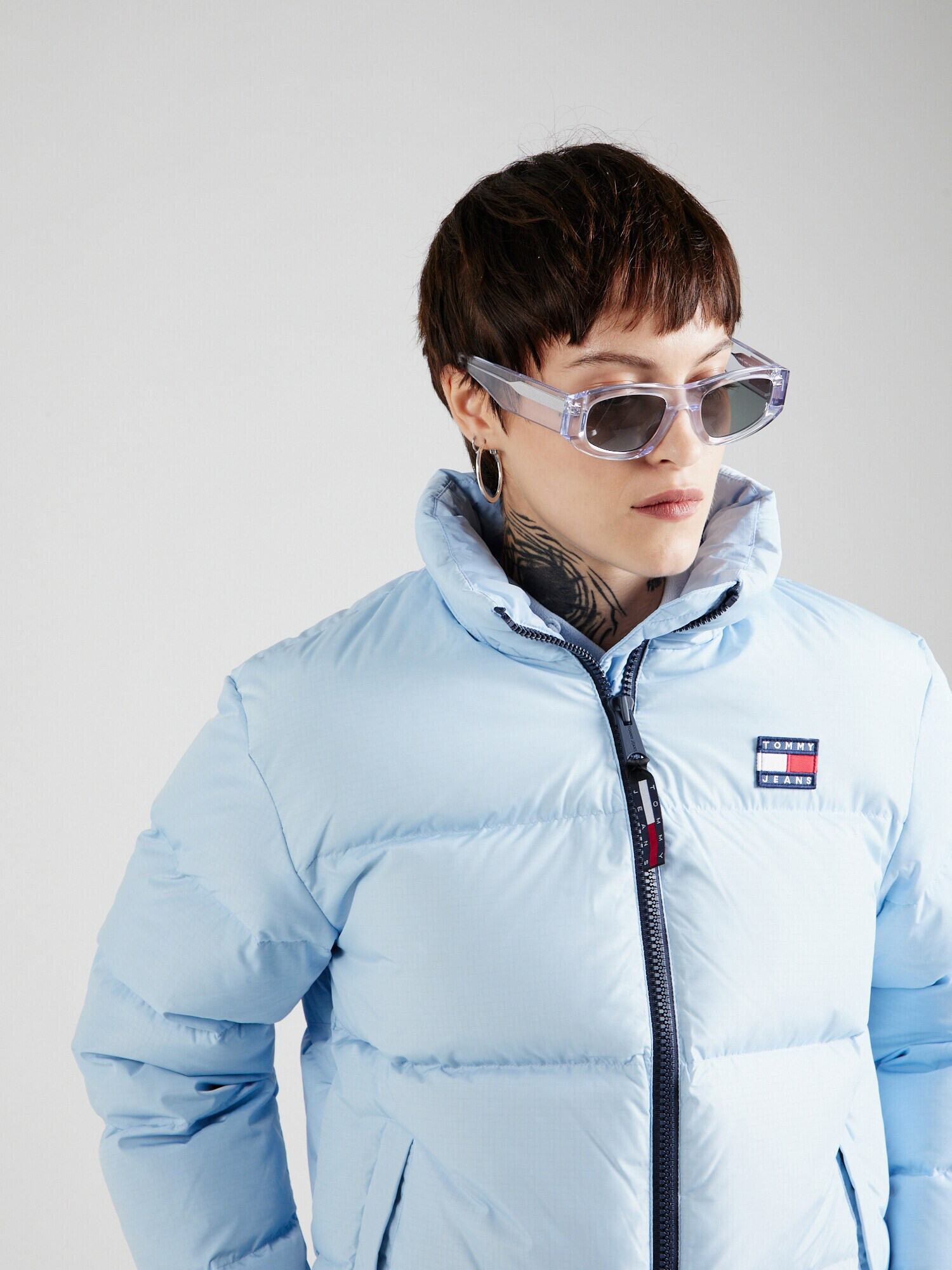 Tommy Jeans Geacă de iarnă 'Alaska' bleumarin / albastru pastel / roșu / alb - Pled.ro