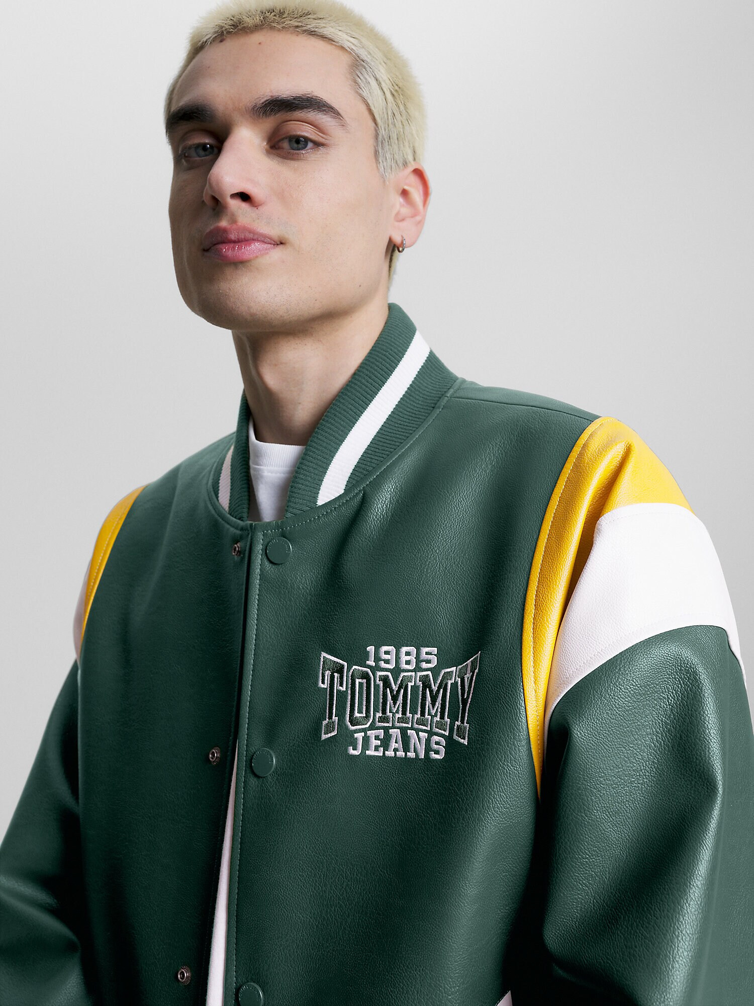 Tommy Jeans Geacă de primăvară-toamnă galben / verde închis / alb - Pled.ro