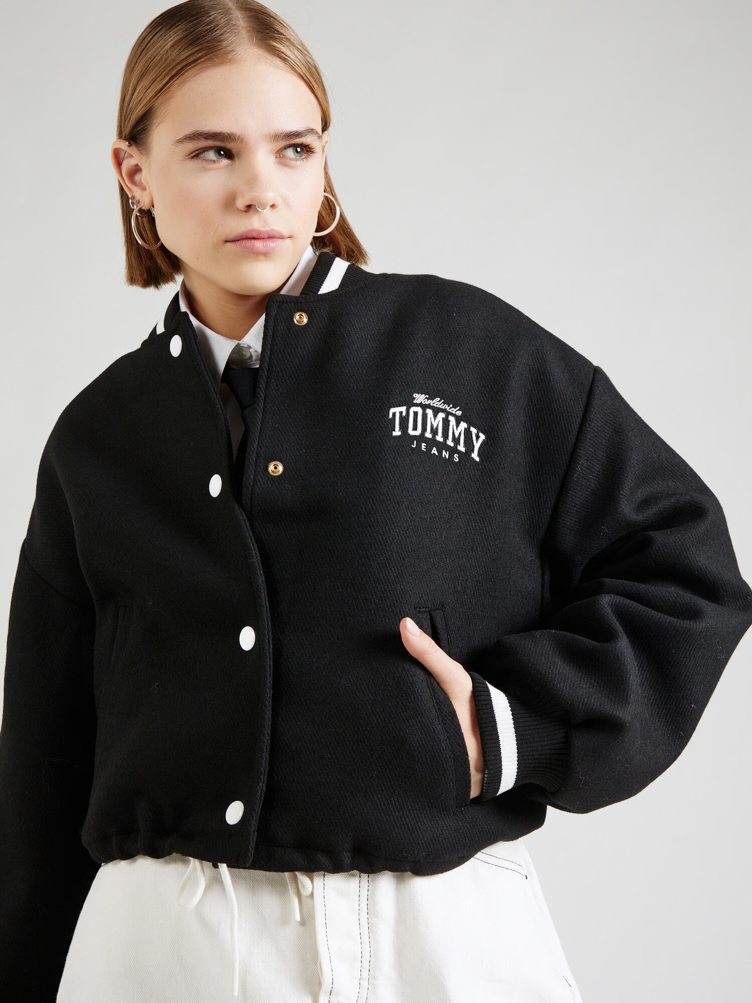 Tommy Jeans Geacă de primăvară-toamnă 'Varsity' negru / alb - Pled.ro