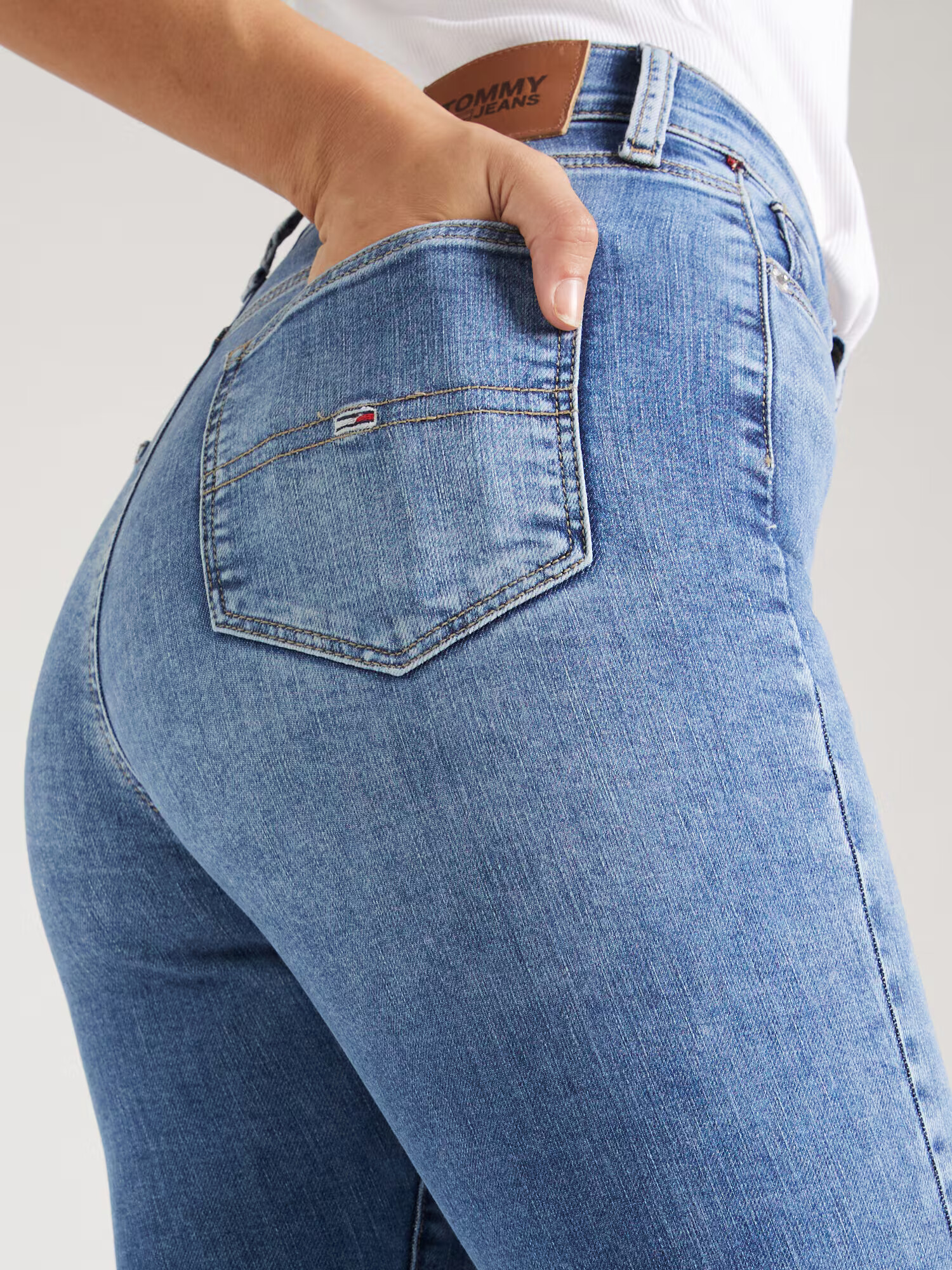 Tommy Jeans Jeans 'Sylvia' albastru denim - Pled.ro