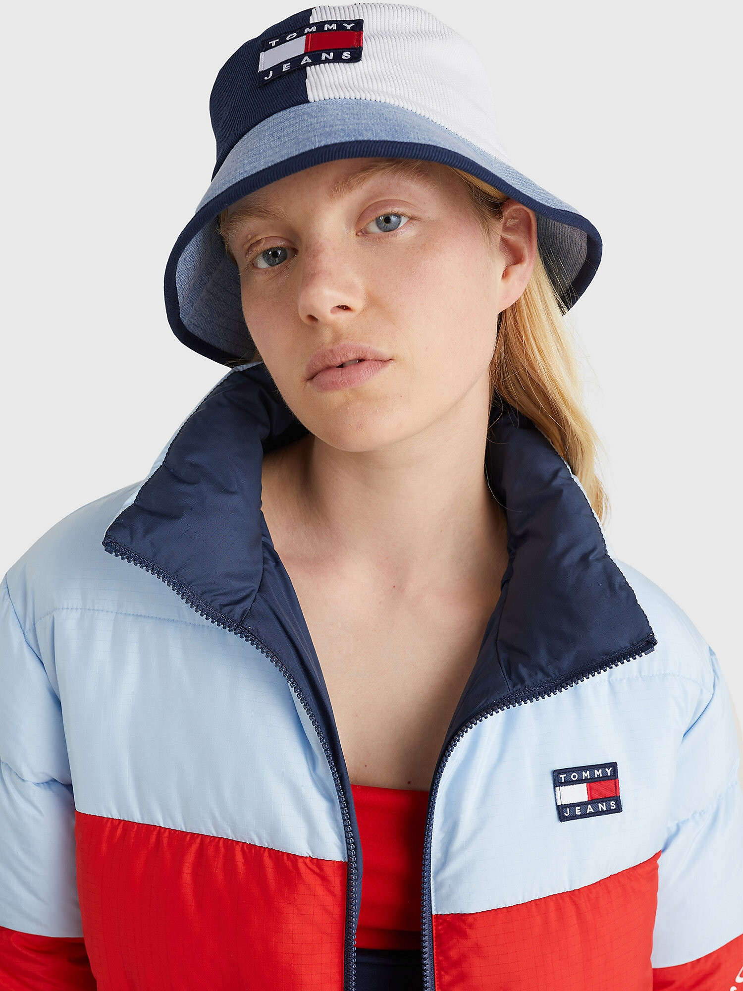 Tommy Jeans Pălărie albastru închis / gri / roșu / alb - Pled.ro