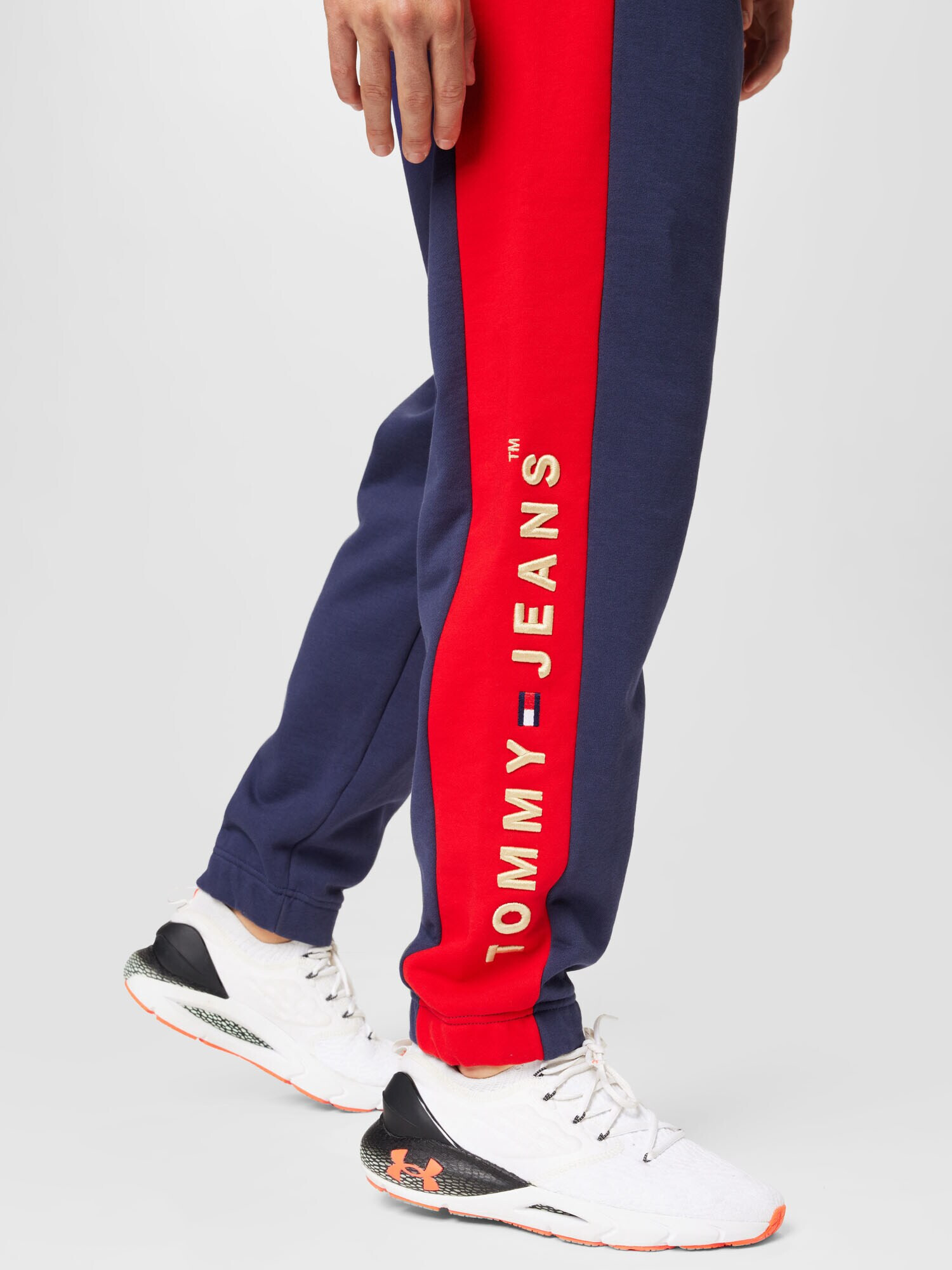 Tommy Jeans Pantaloni albastru marin / auriu / roșu / alb - Pled.ro