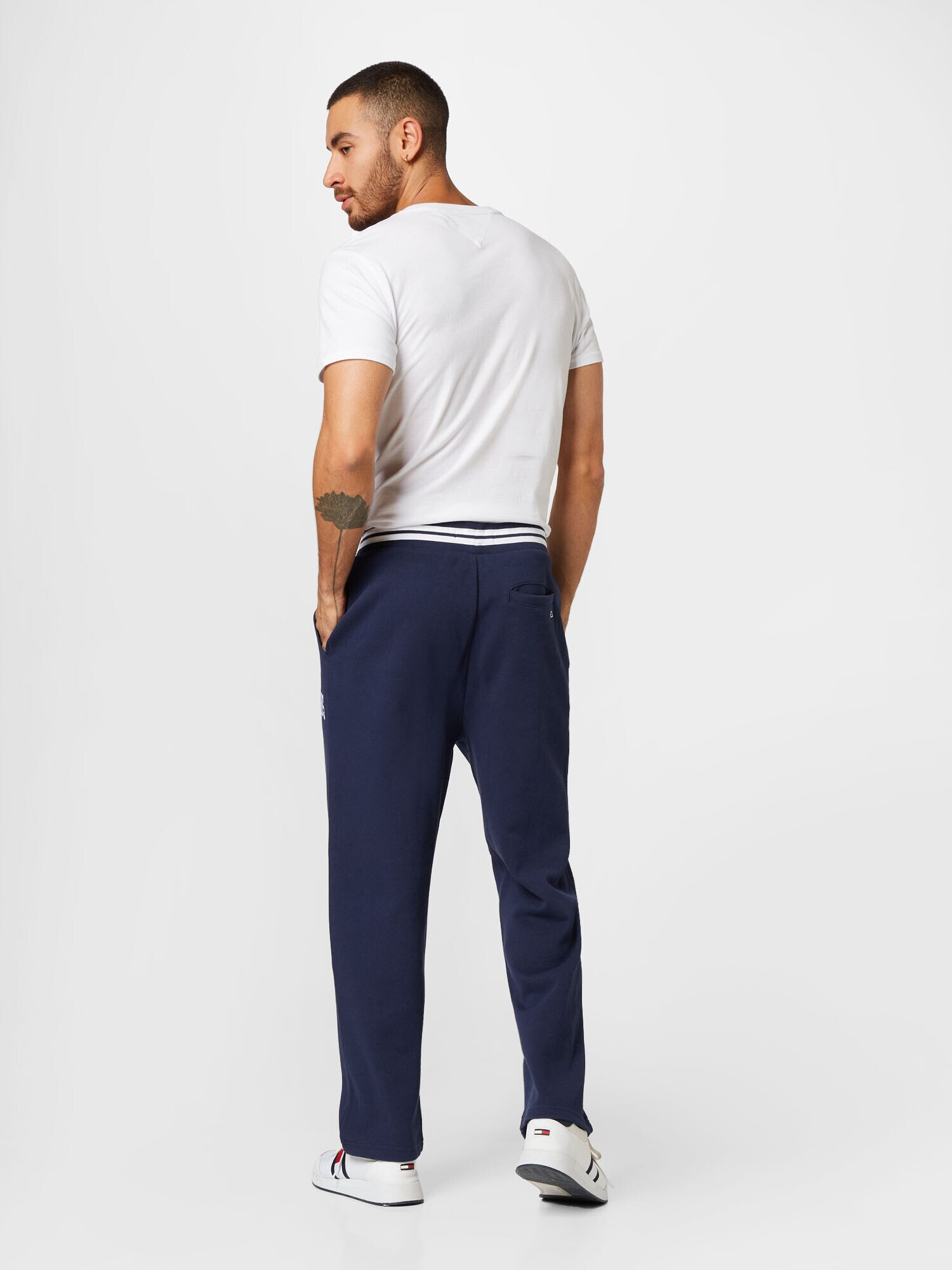 Tommy Jeans Pantaloni albastru marin / roșu / alb - Pled.ro