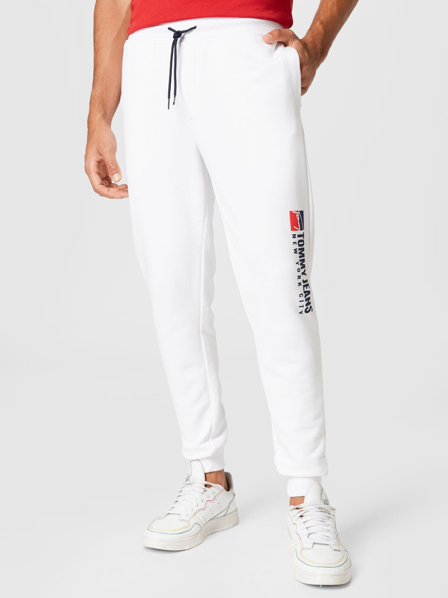 Tommy Jeans Pantaloni albastru marin / roșu / alb - Pled.ro