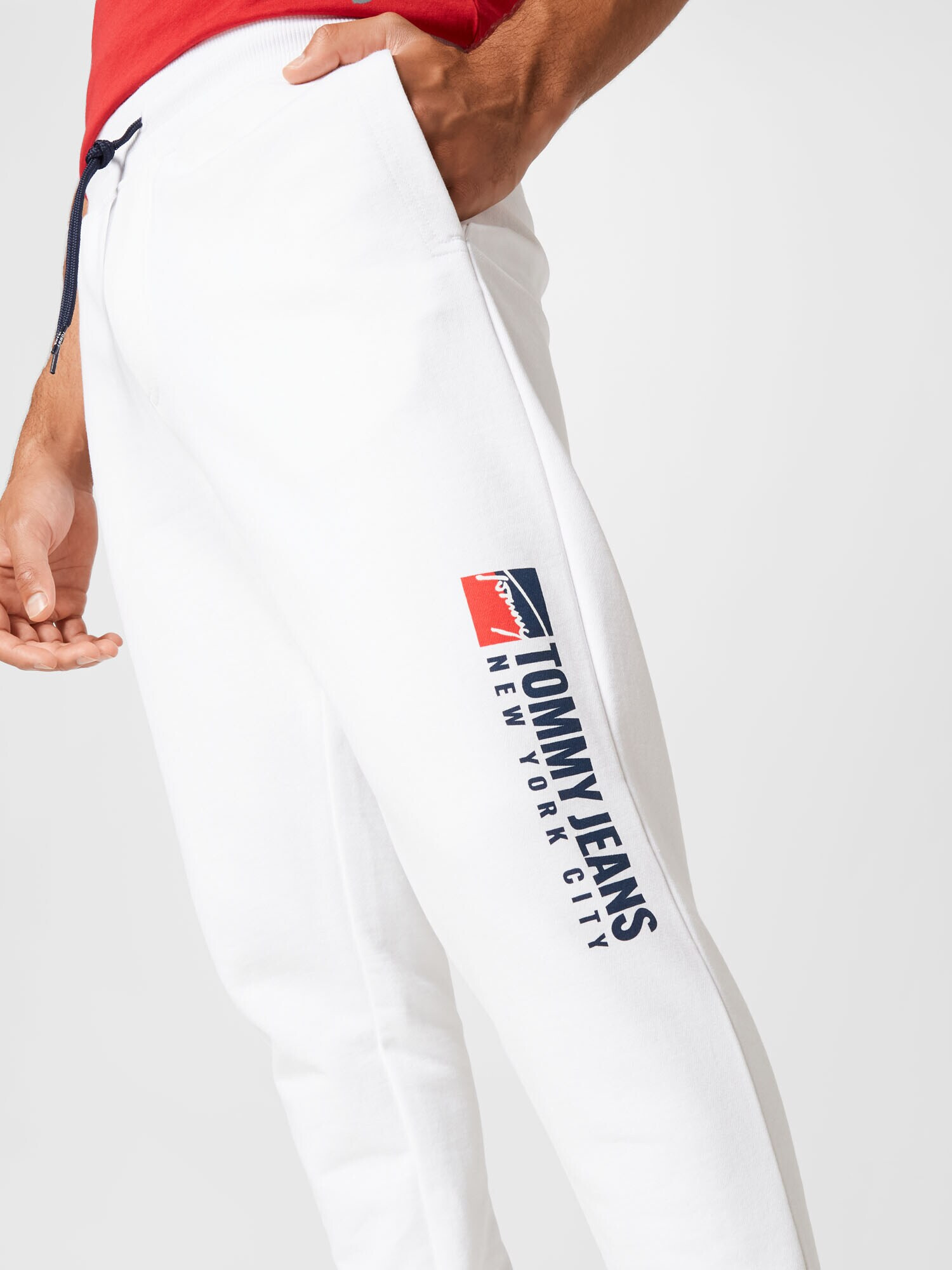 Tommy Jeans Pantaloni albastru marin / roșu / alb - Pled.ro