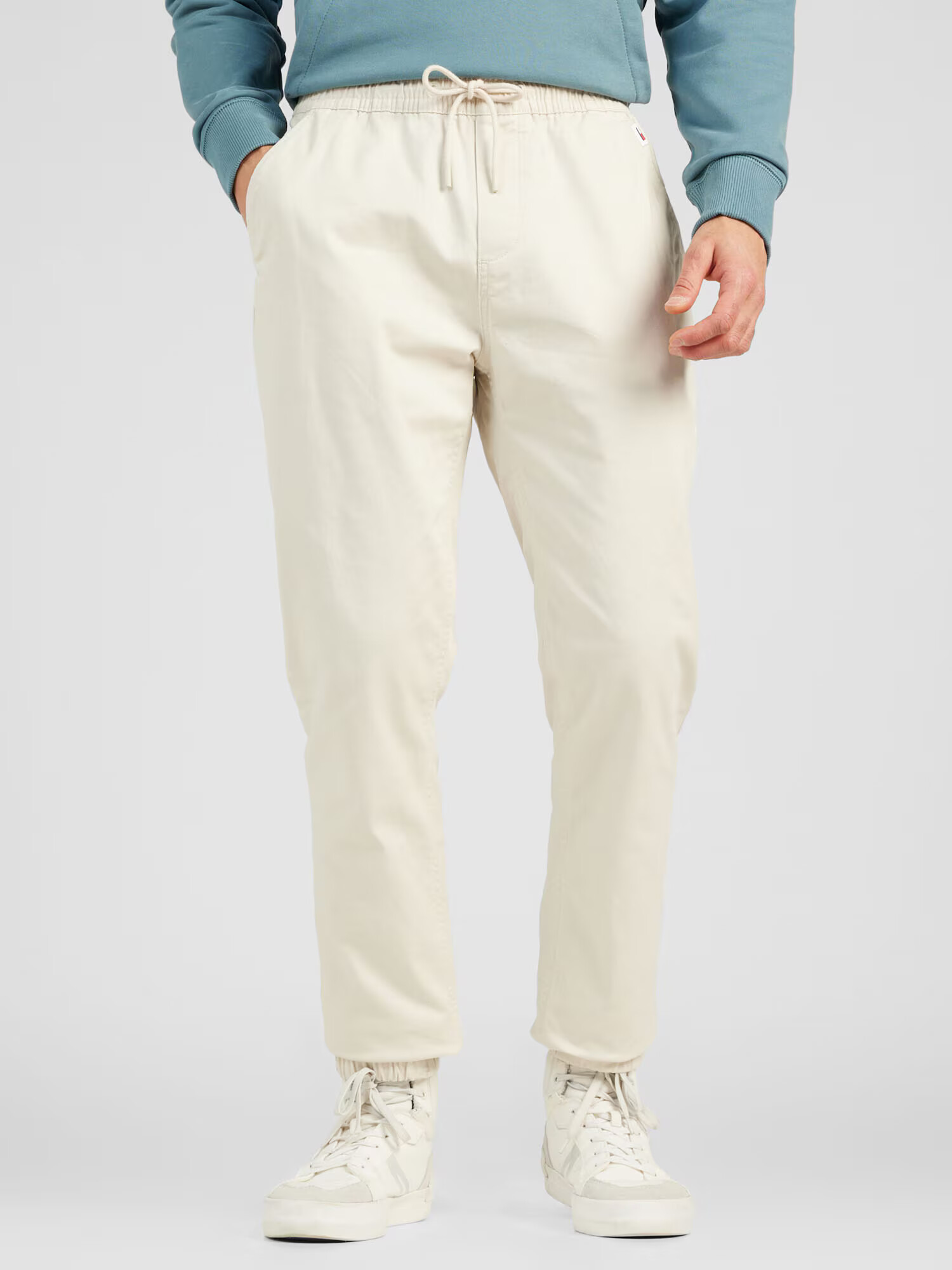 Tommy Jeans Pantaloni 'AUSTIN' crem / albastru închis / roșu / alb - Pled.ro