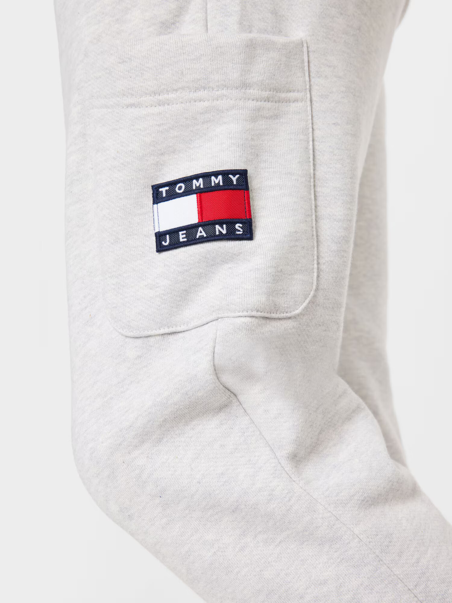 Tommy Jeans Pantaloni 'Badge' bleumarin / gri deschis / roșu / alb - Pled.ro