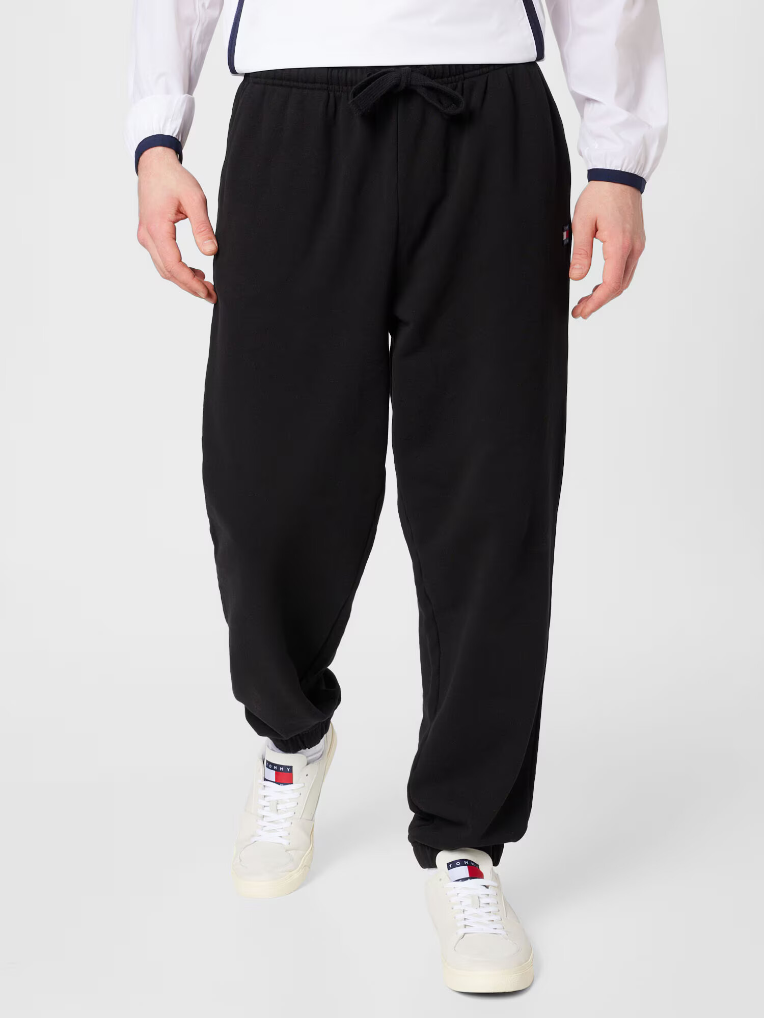 Tommy Jeans Pantaloni bleumarin / roși aprins / negru / alb - Pled.ro