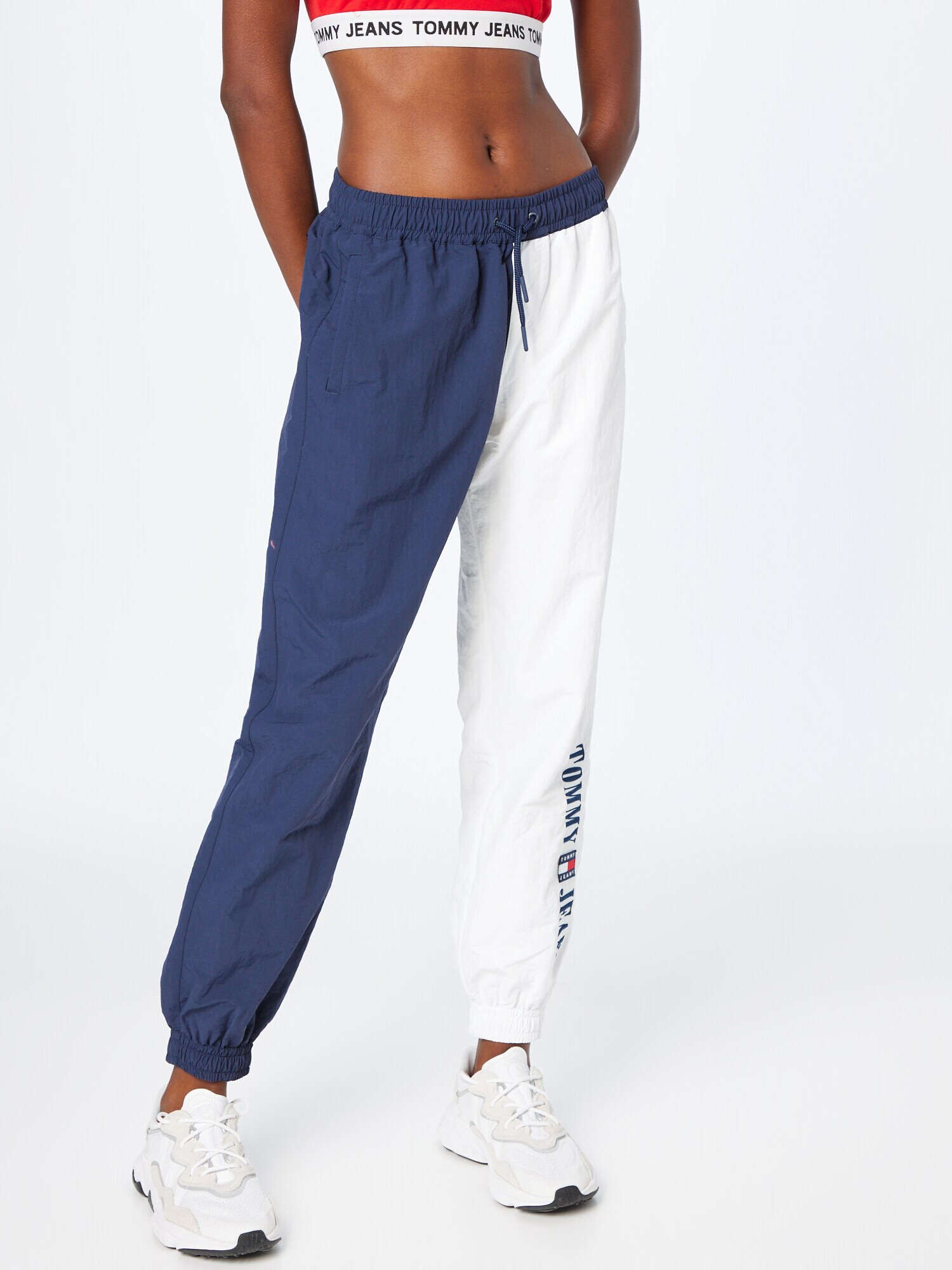 Tommy Jeans Pantaloni bleumarin / roșu / alb - Pled.ro