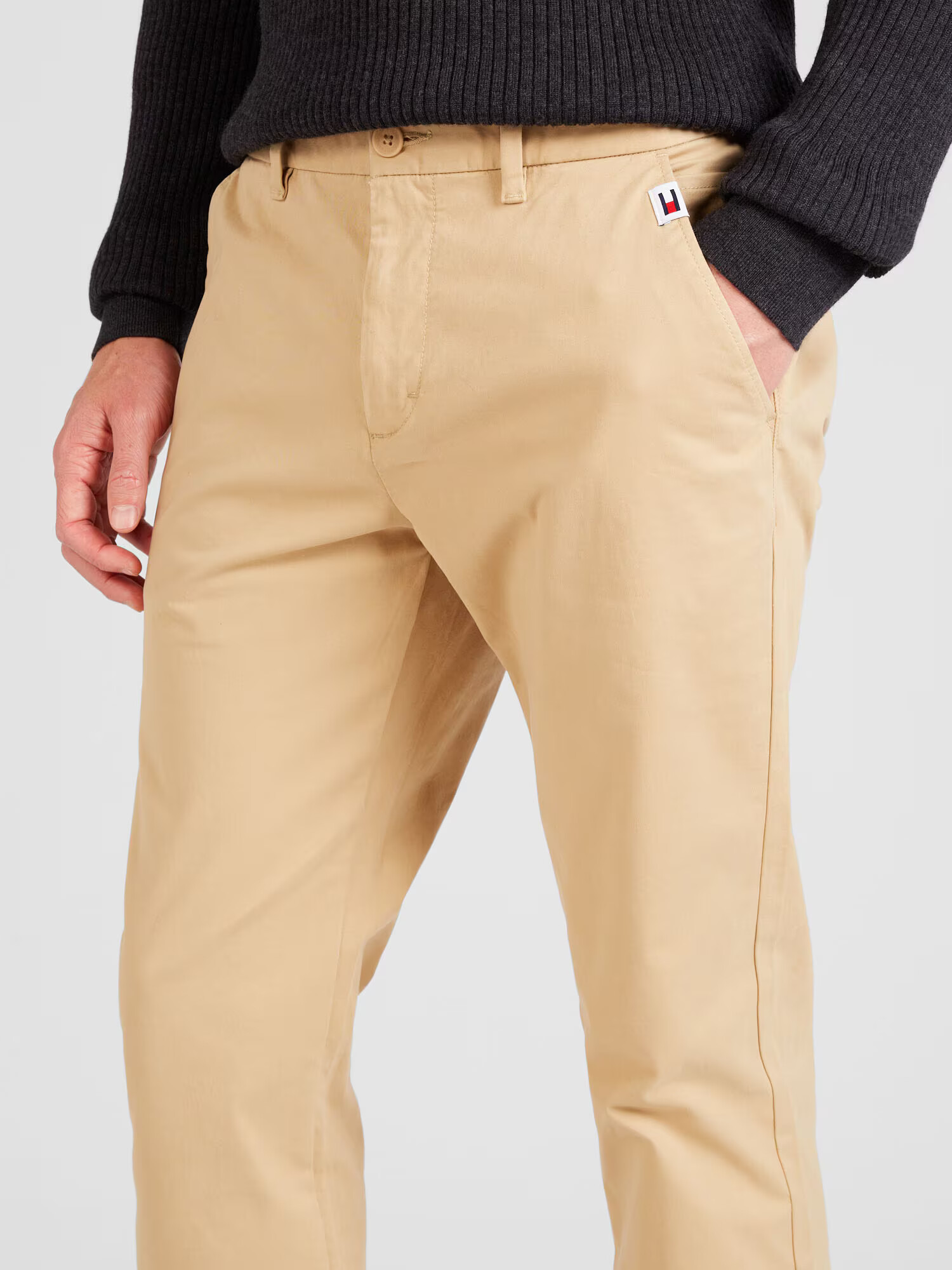 Tommy Jeans Pantaloni eleganți 'AUSTIN' nisipiu - Pled.ro