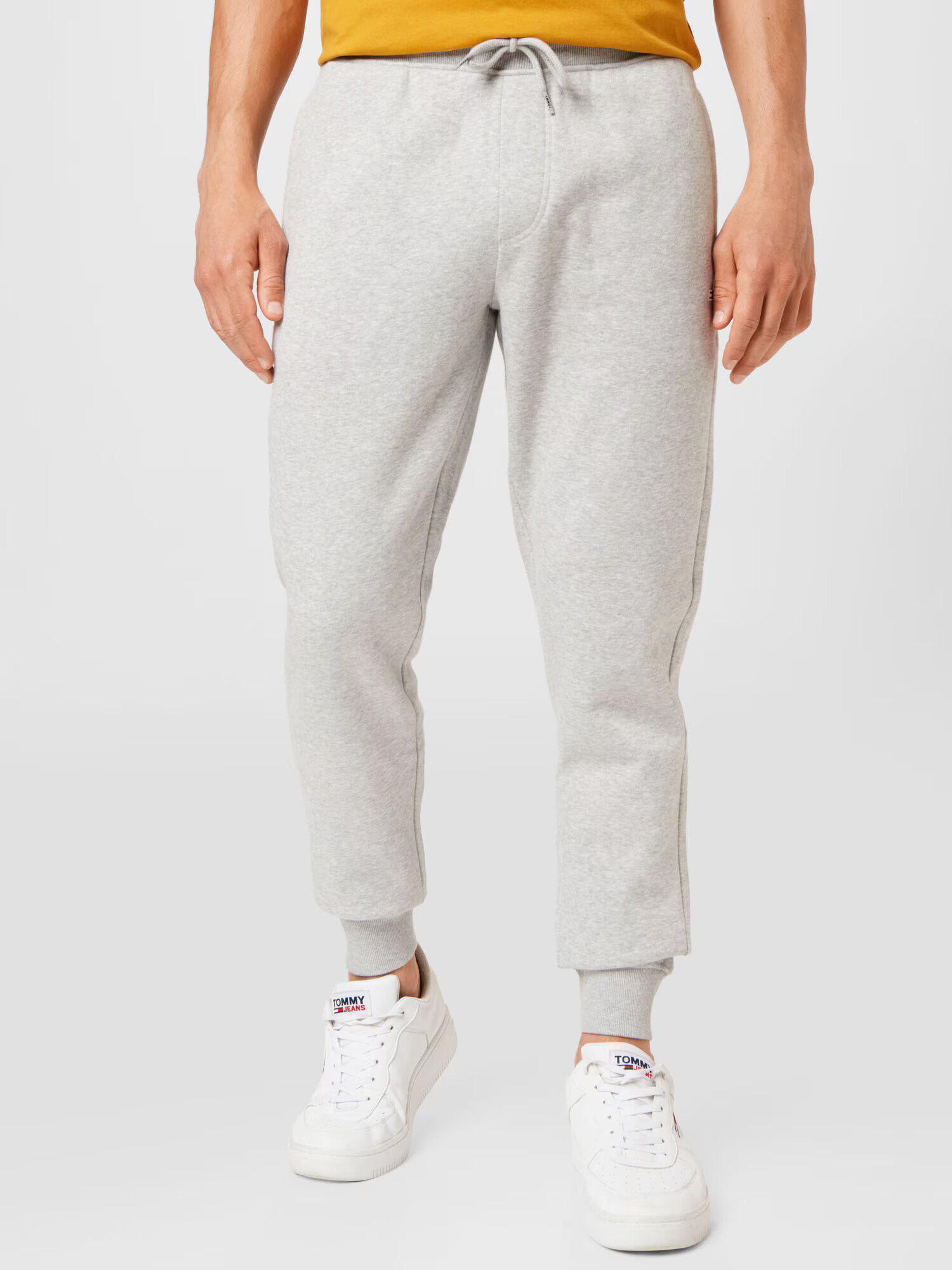 Tommy Jeans Pantaloni gri amestecat - Pled.ro