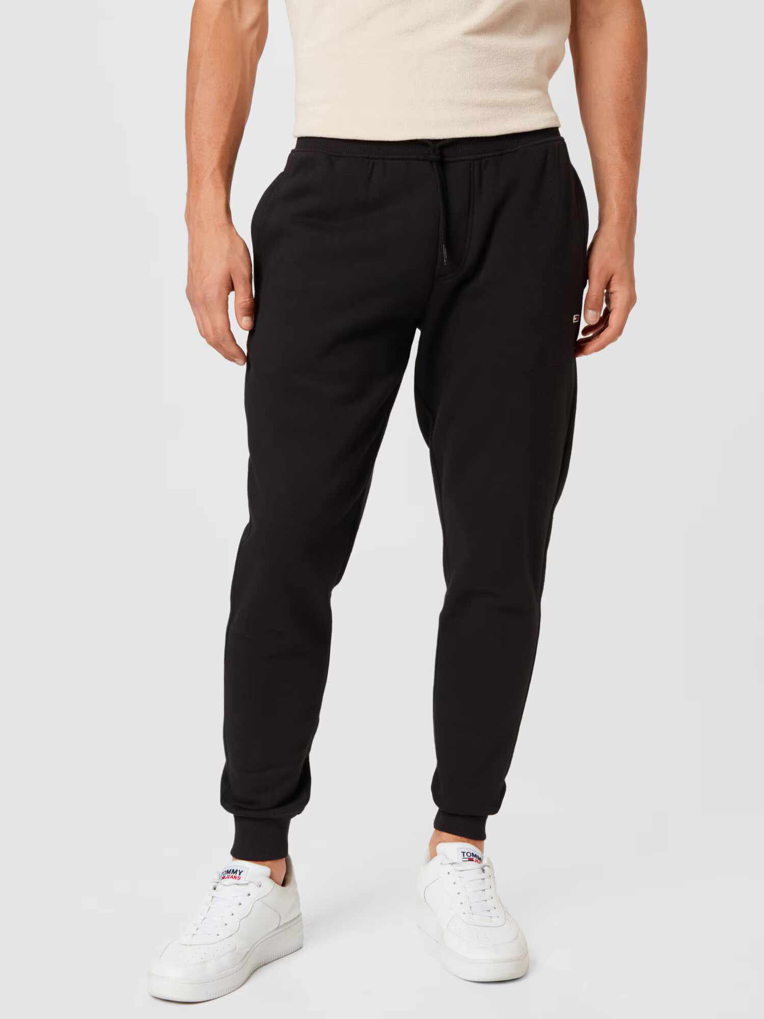 Tommy Jeans Pantaloni negru - Pled.ro