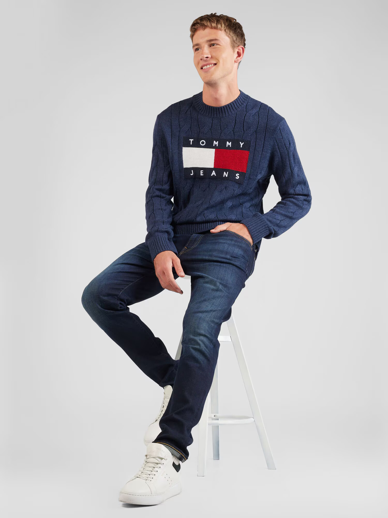 Tommy Jeans Pulover bleumarin / albastru închis / roșu / alb - Pled.ro