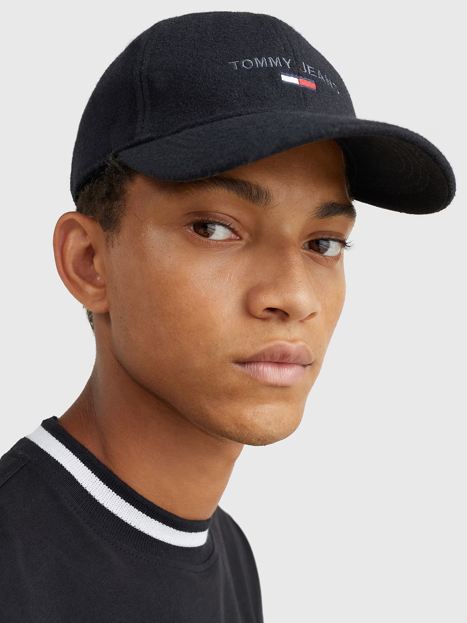 Tommy Jeans Șapcă bleumarin / roșu / negru / alb - Pled.ro