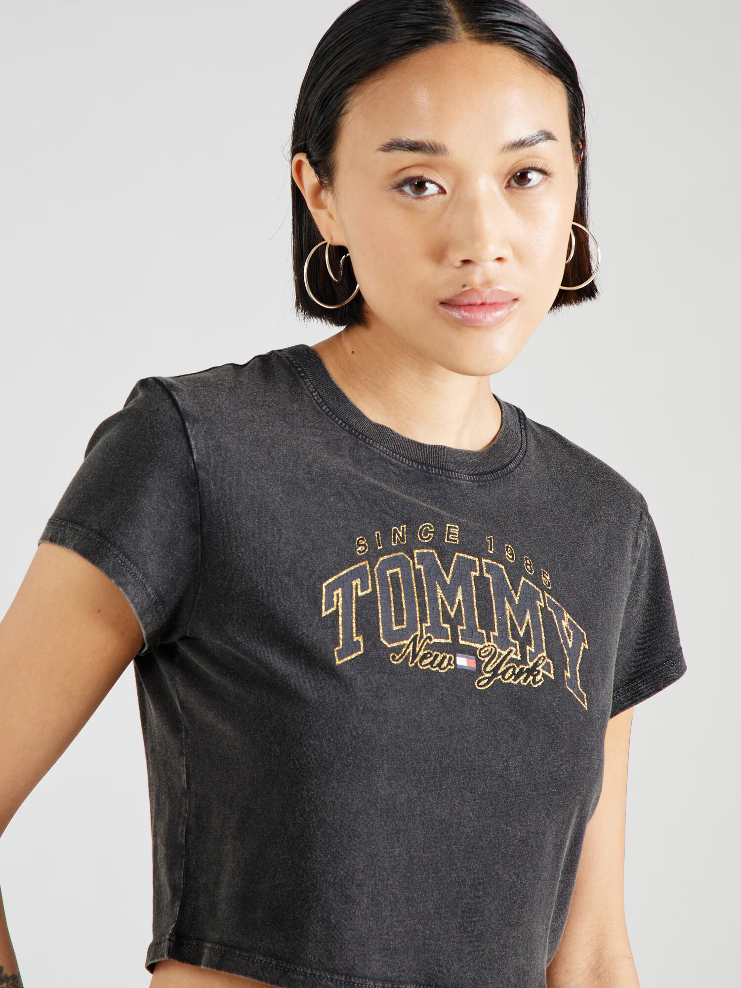 Tommy Jeans Tricou auriu / negru - Pled.ro